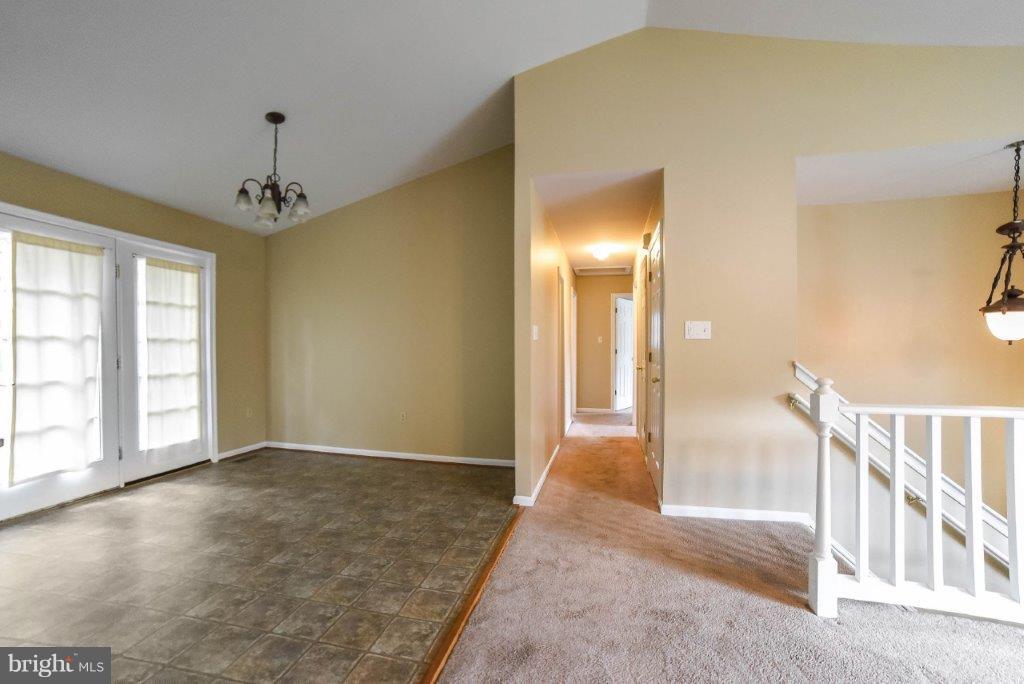 RUE WOODS SUBDIVISION - Residential Lease