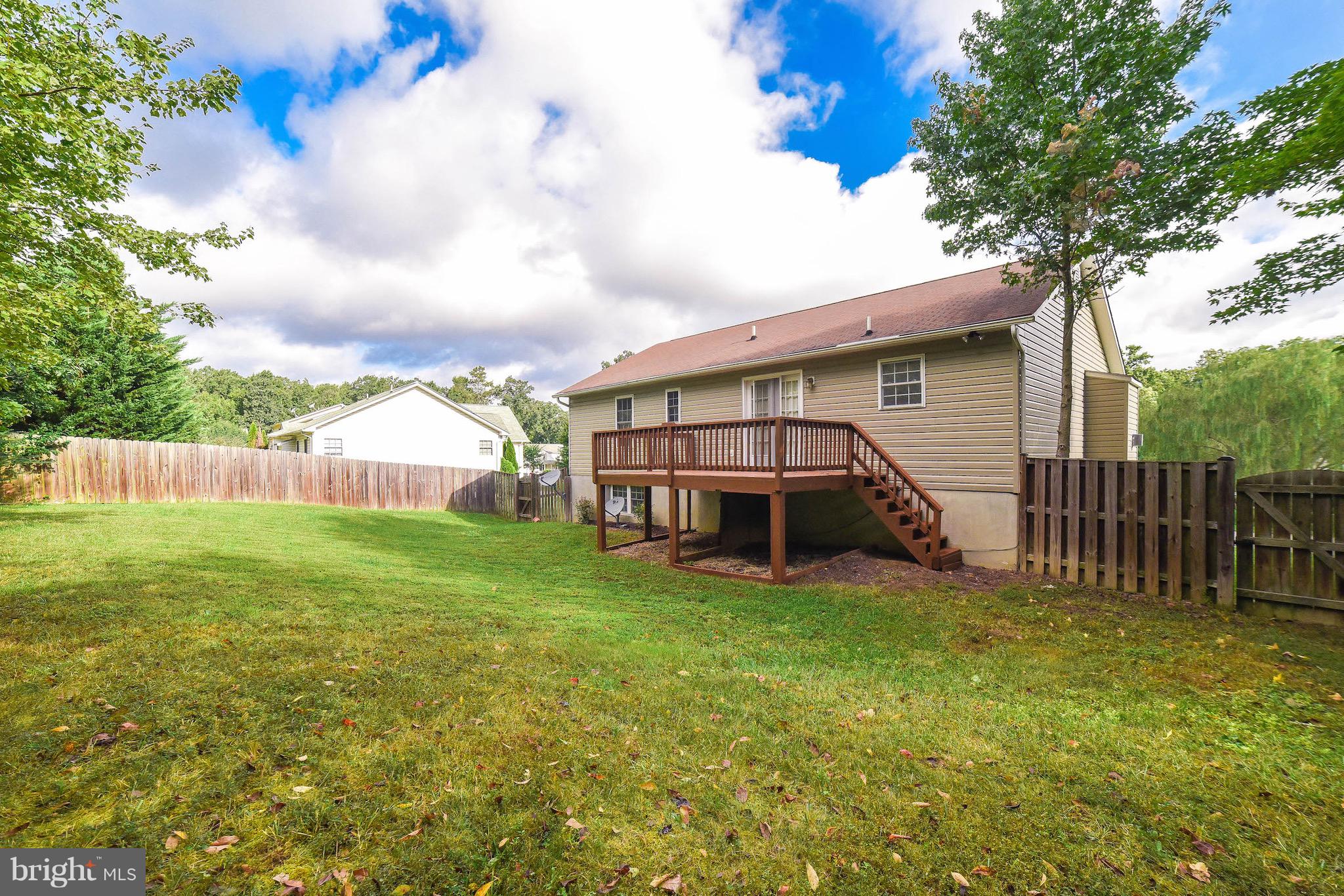 RUE WOODS SUBDIVISION - Residential Lease