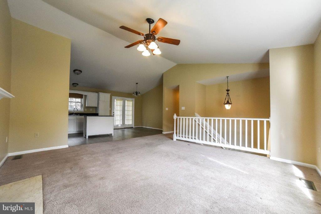 RUE WOODS SUBDIVISION - Residential Lease