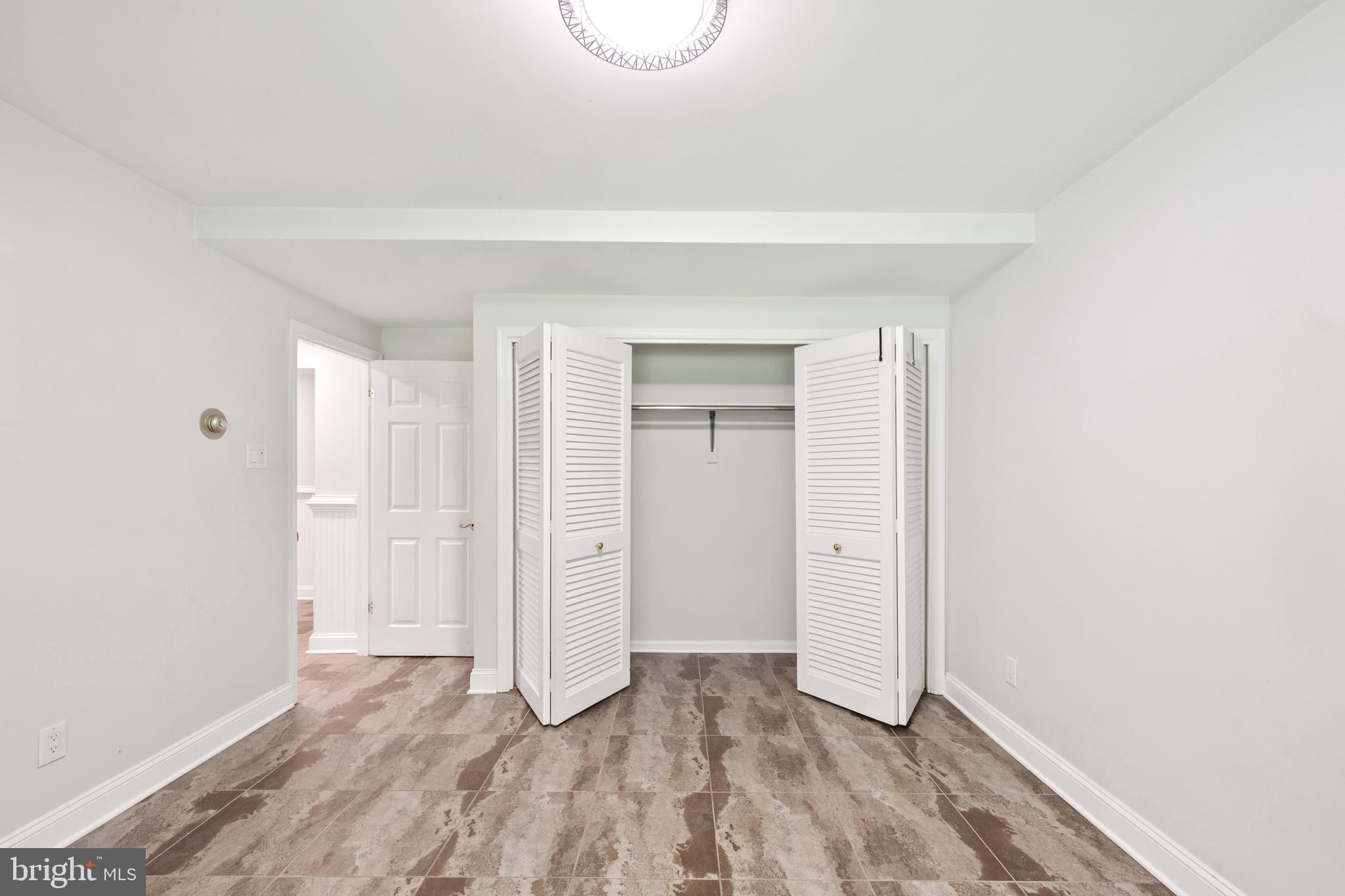 OLD GEORGETOWN ESTATES - Residential Lease