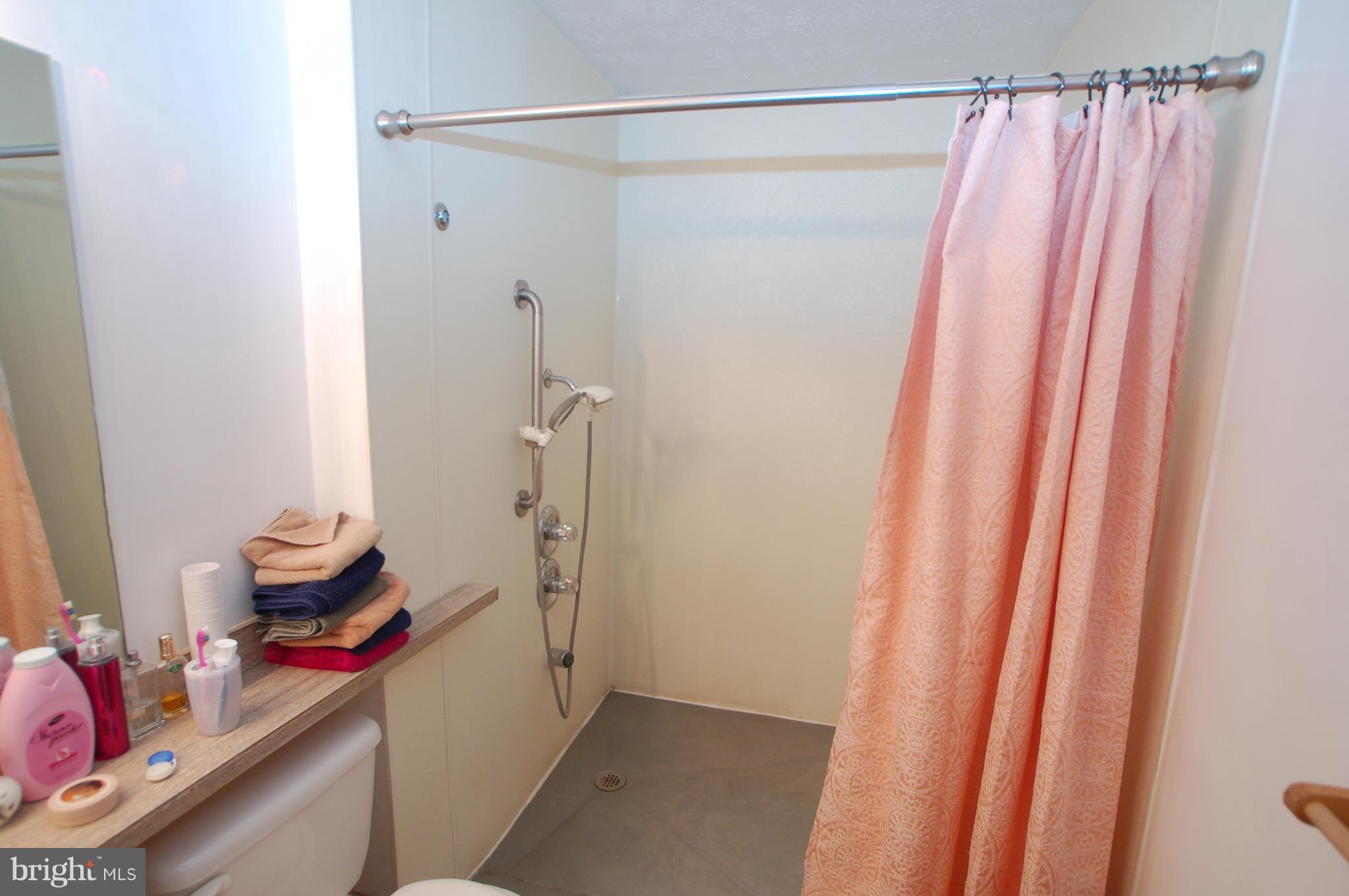 ROCKLAND RUN - Residential