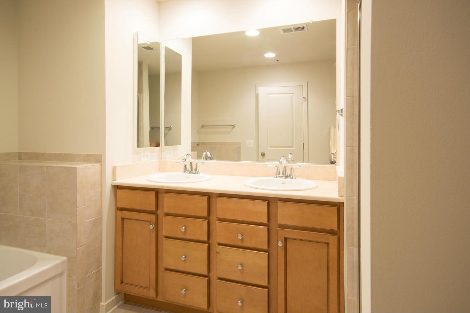 OLD DOMINION AT GLEBE PARK - Residential Lease