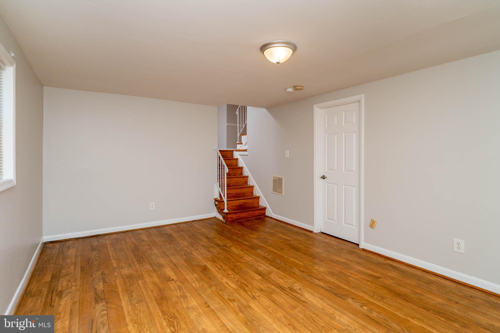 HYATTSVILLE - Residential