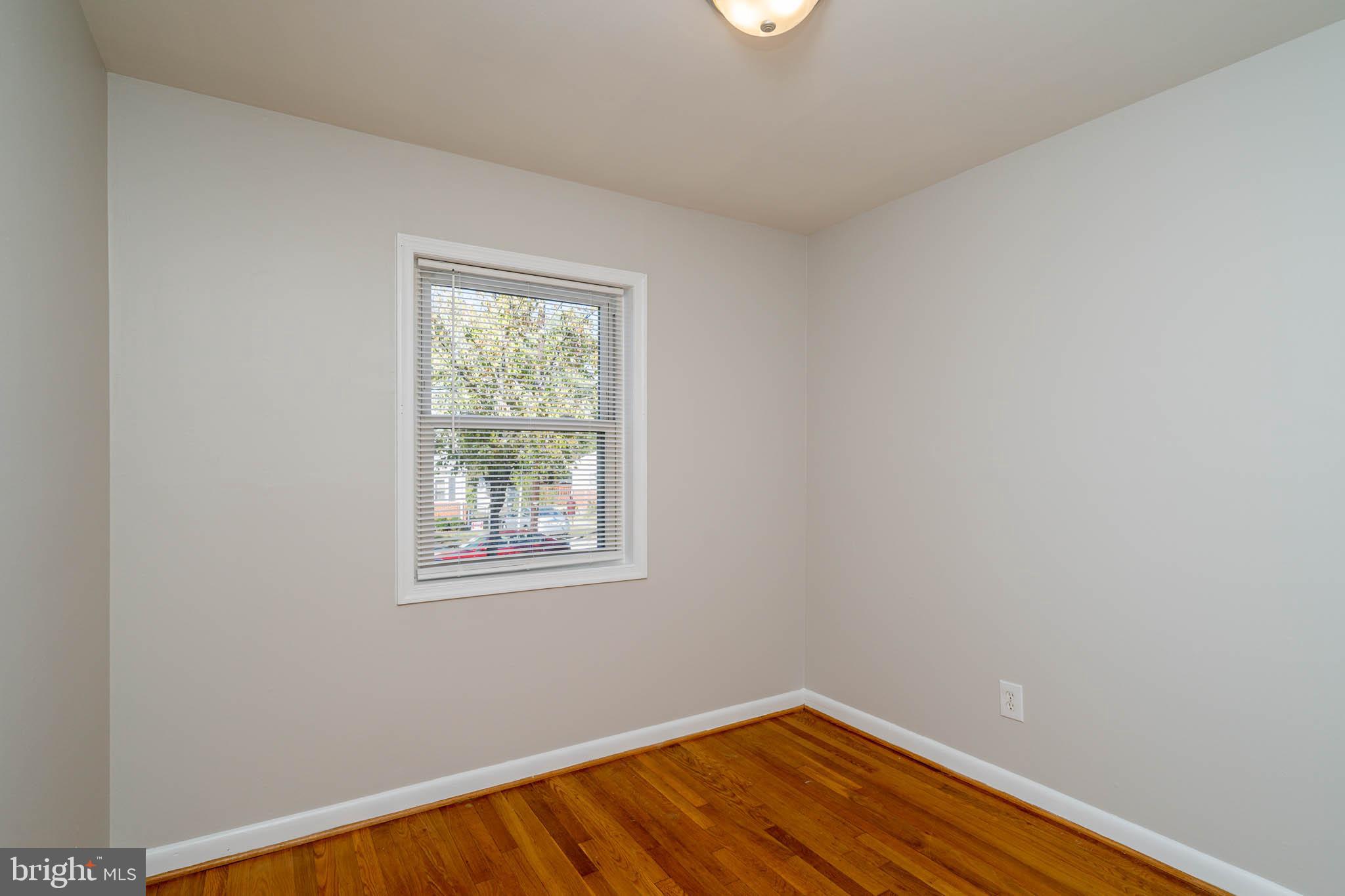 HYATTSVILLE - Residential