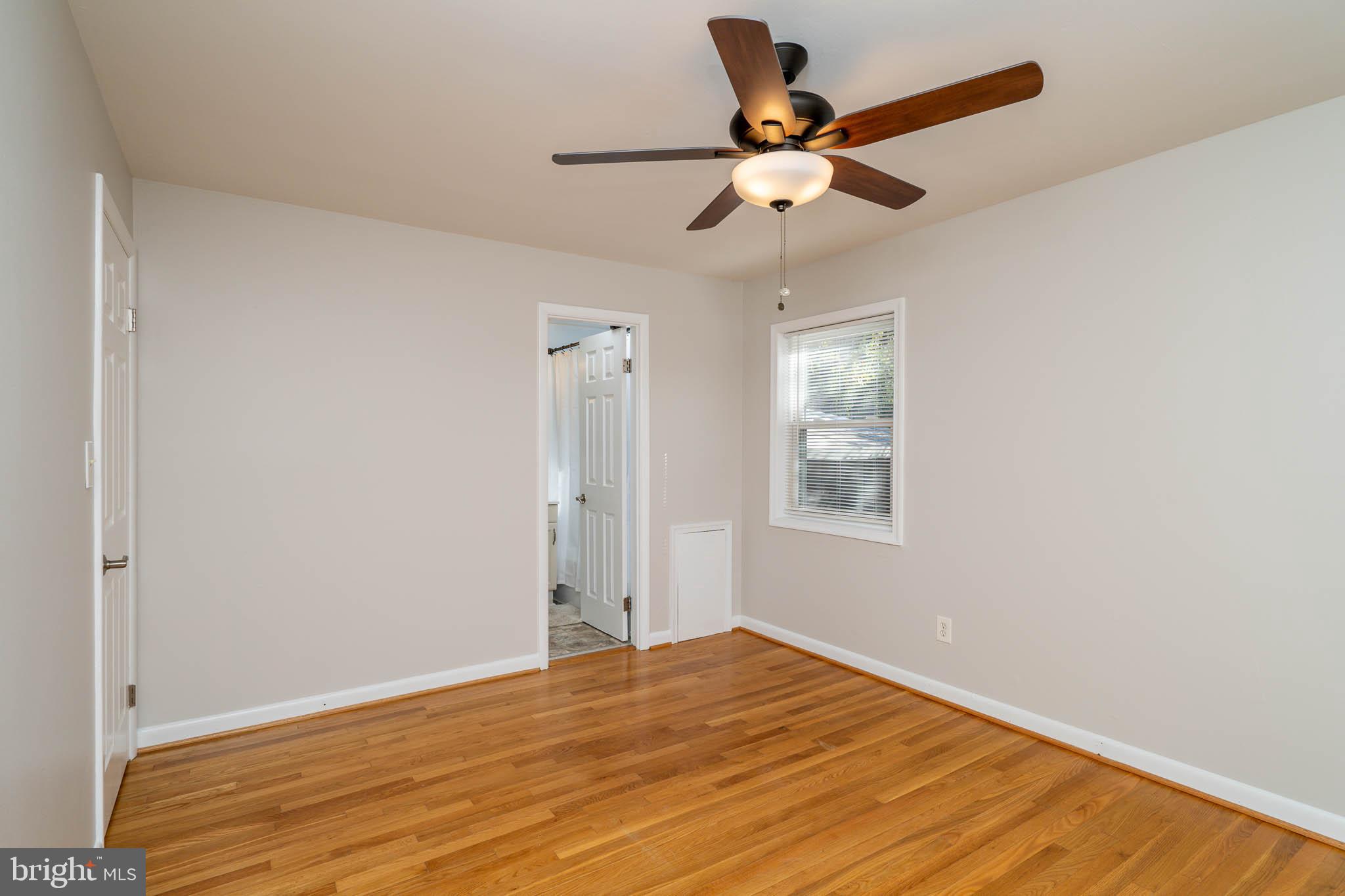 HYATTSVILLE - Residential