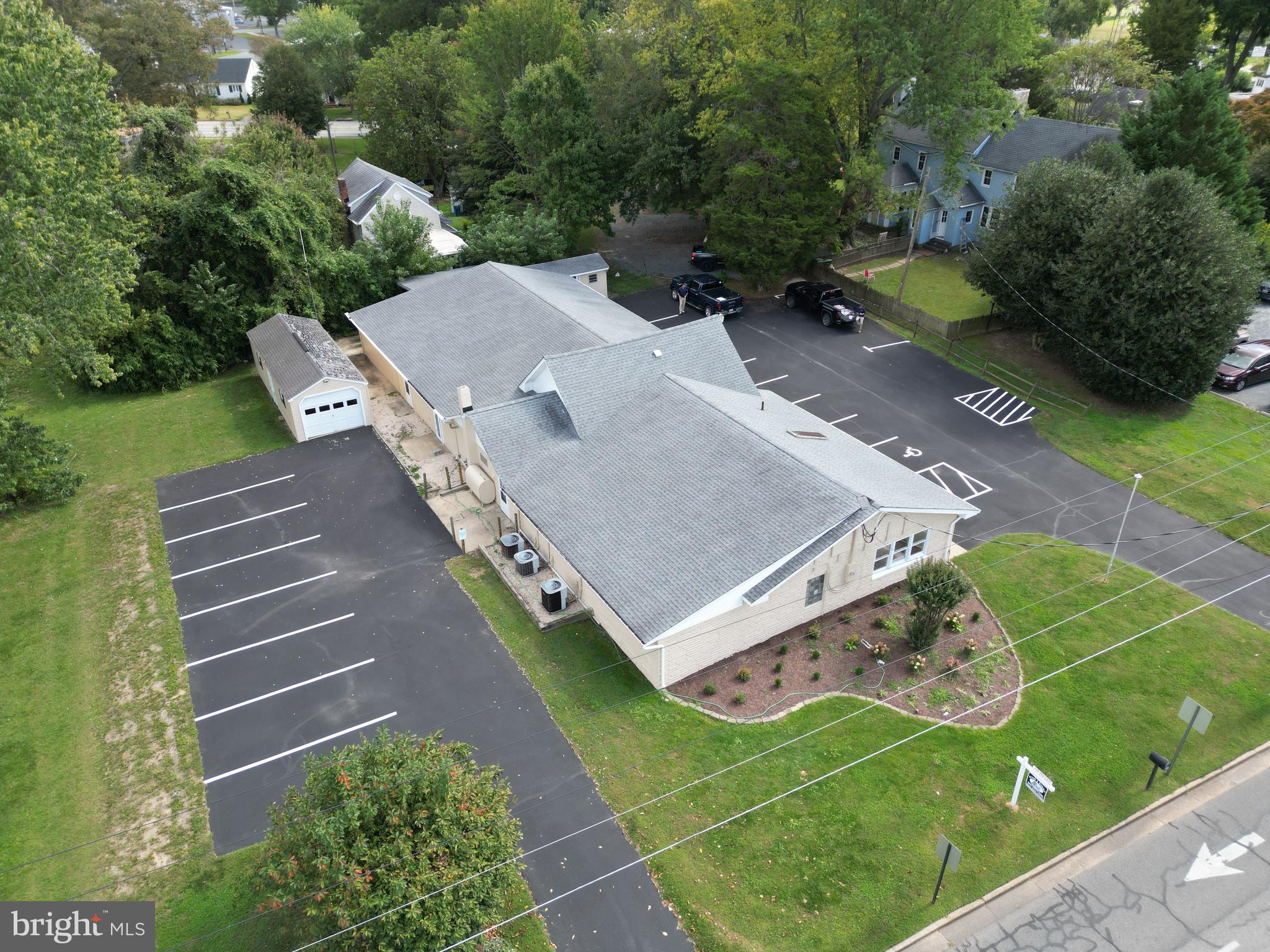 EASTON - Commercial Sale