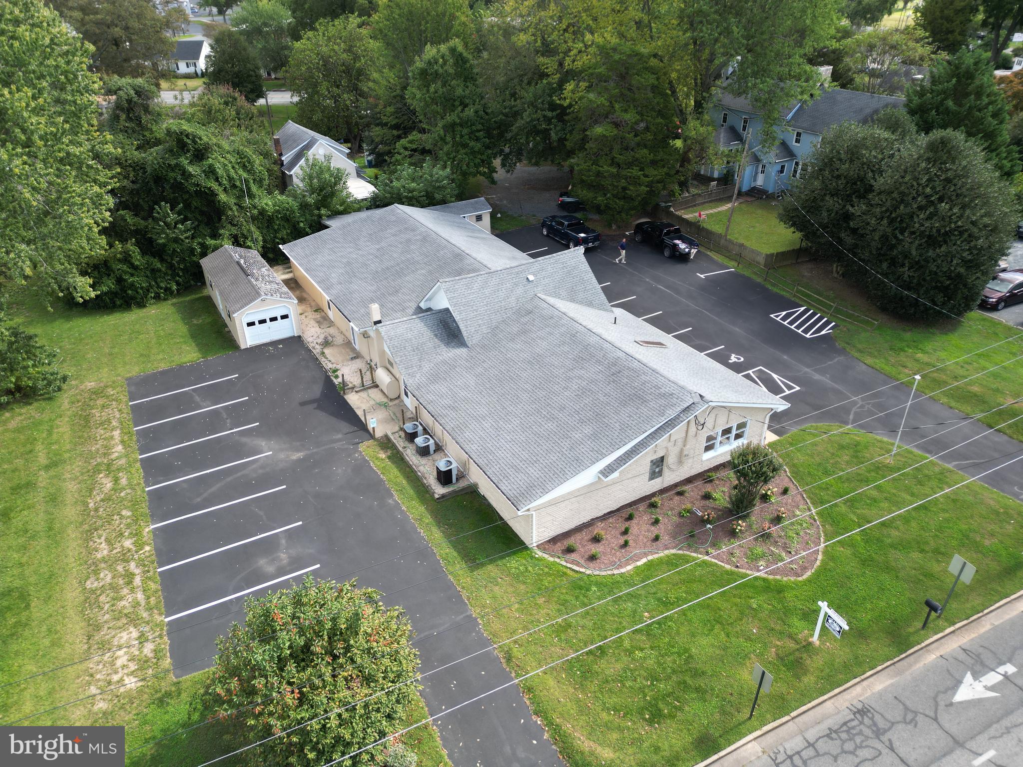 EASTON - Commercial Sale