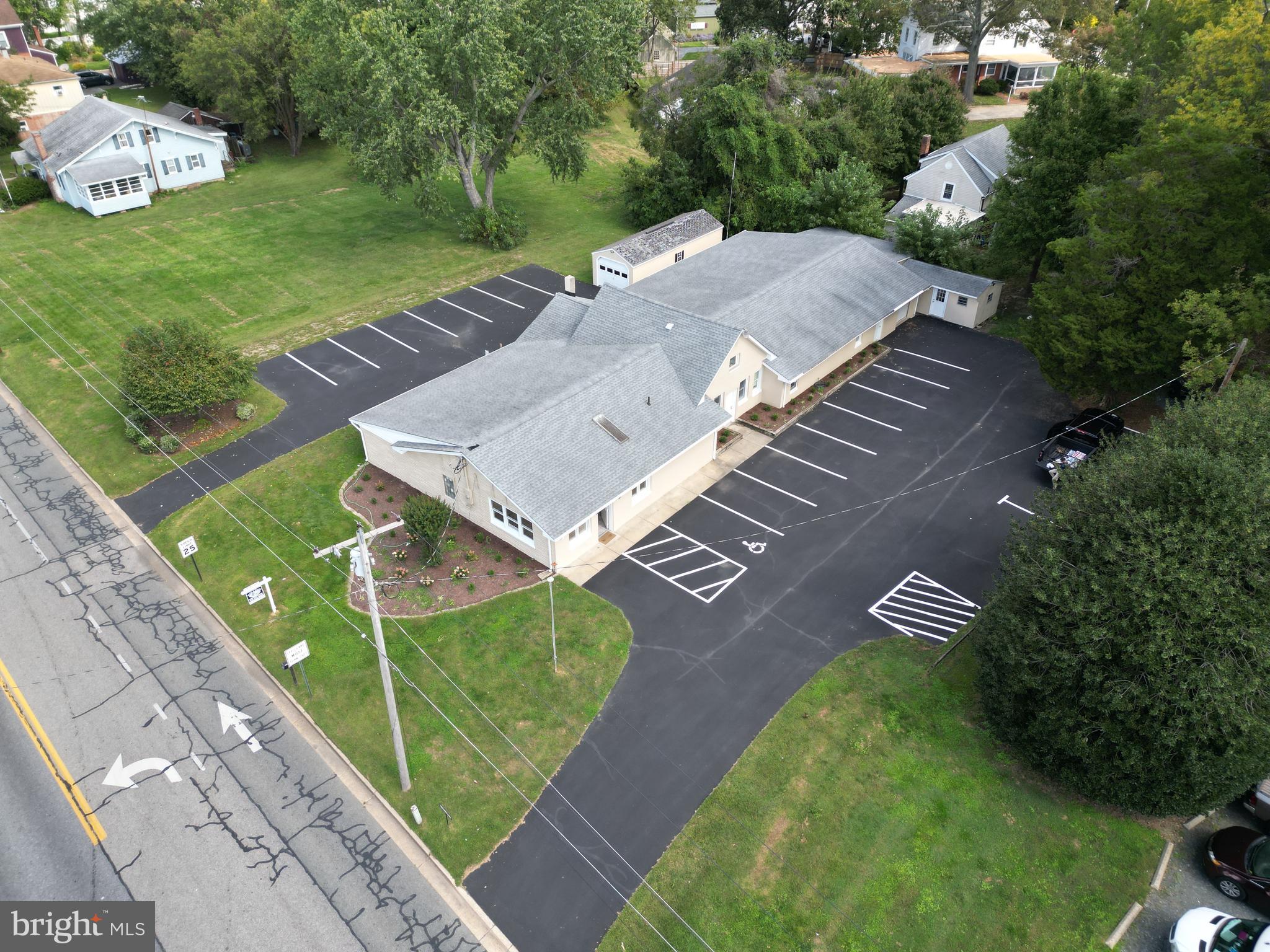 EASTON - Commercial Sale