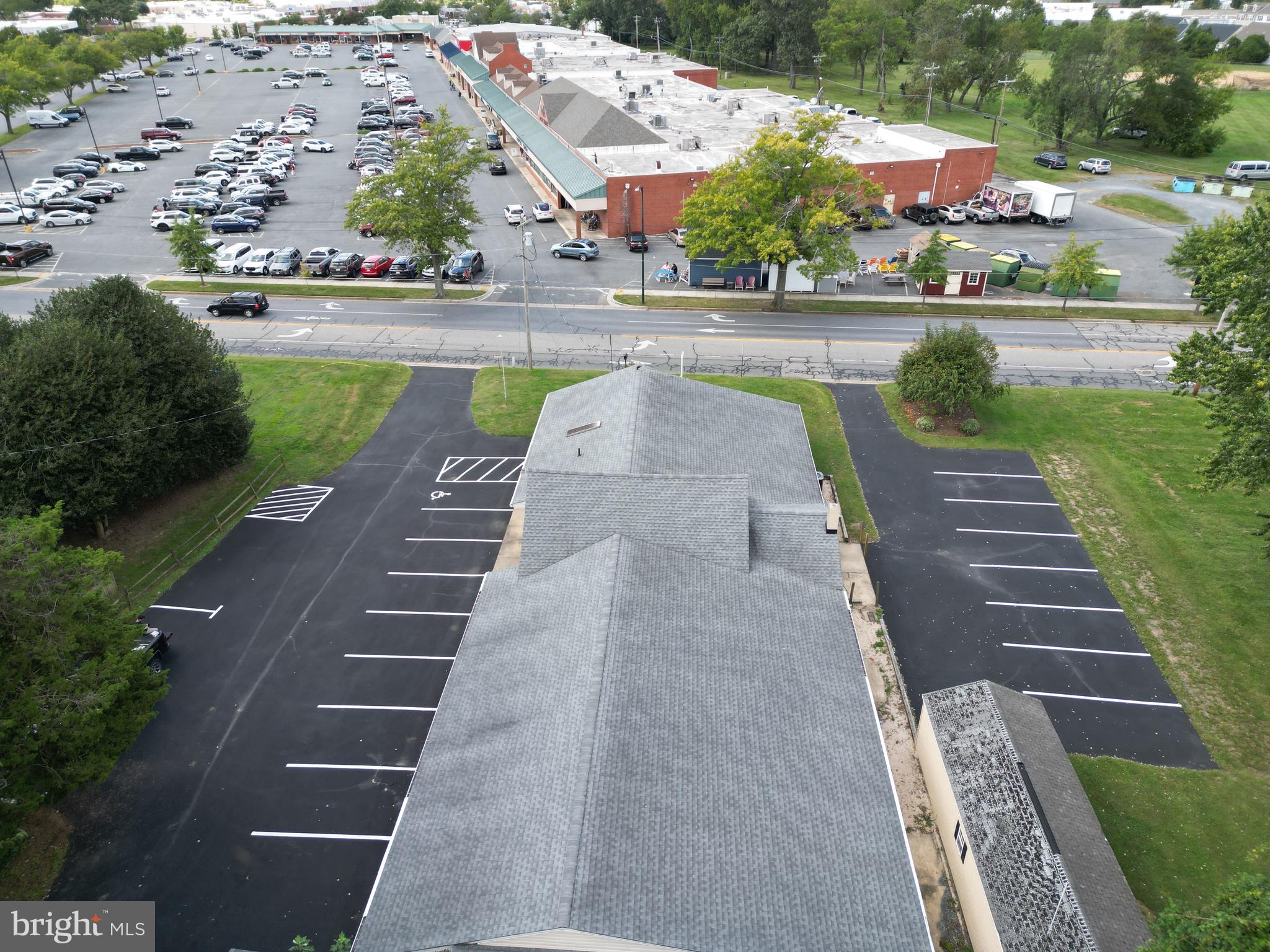 EASTON - Commercial Sale