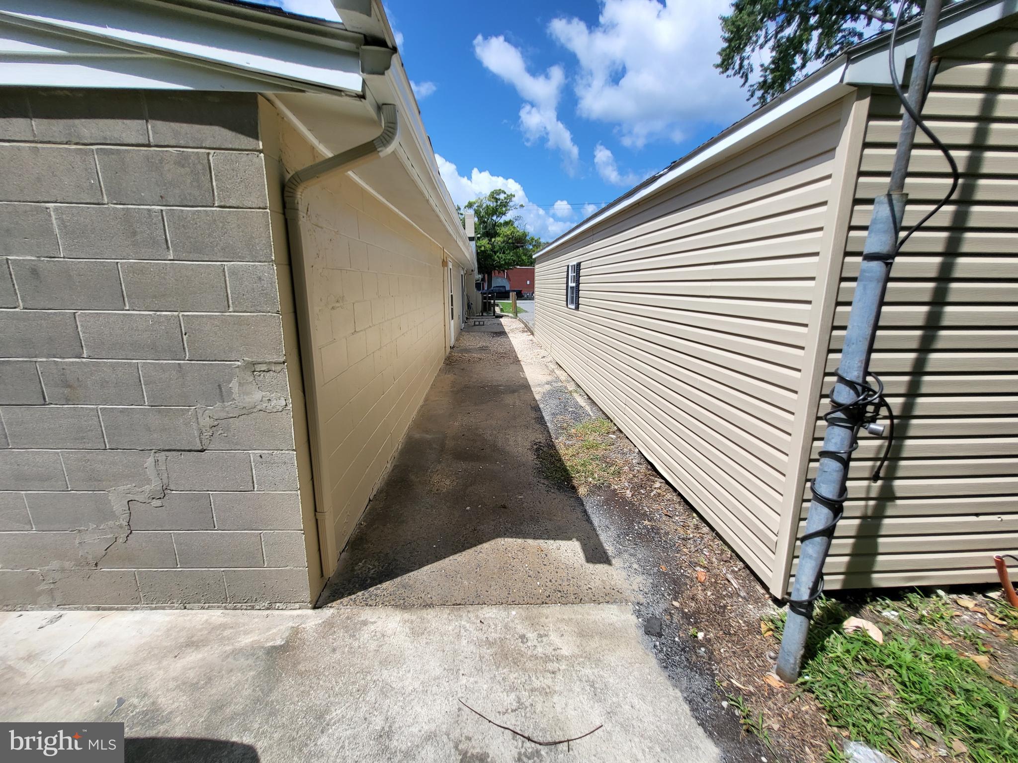 EASTON - Commercial Sale