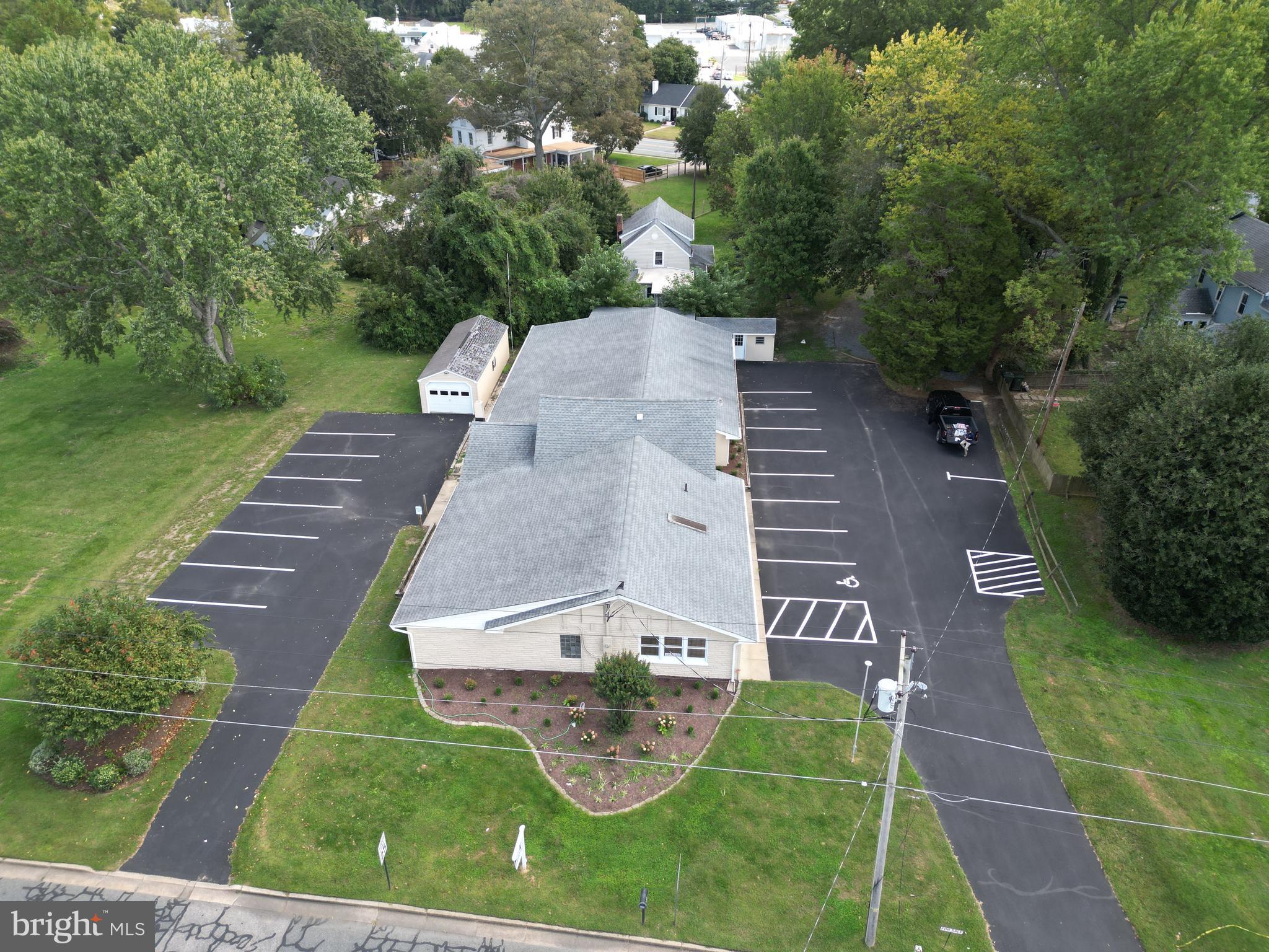 EASTON - Commercial Sale