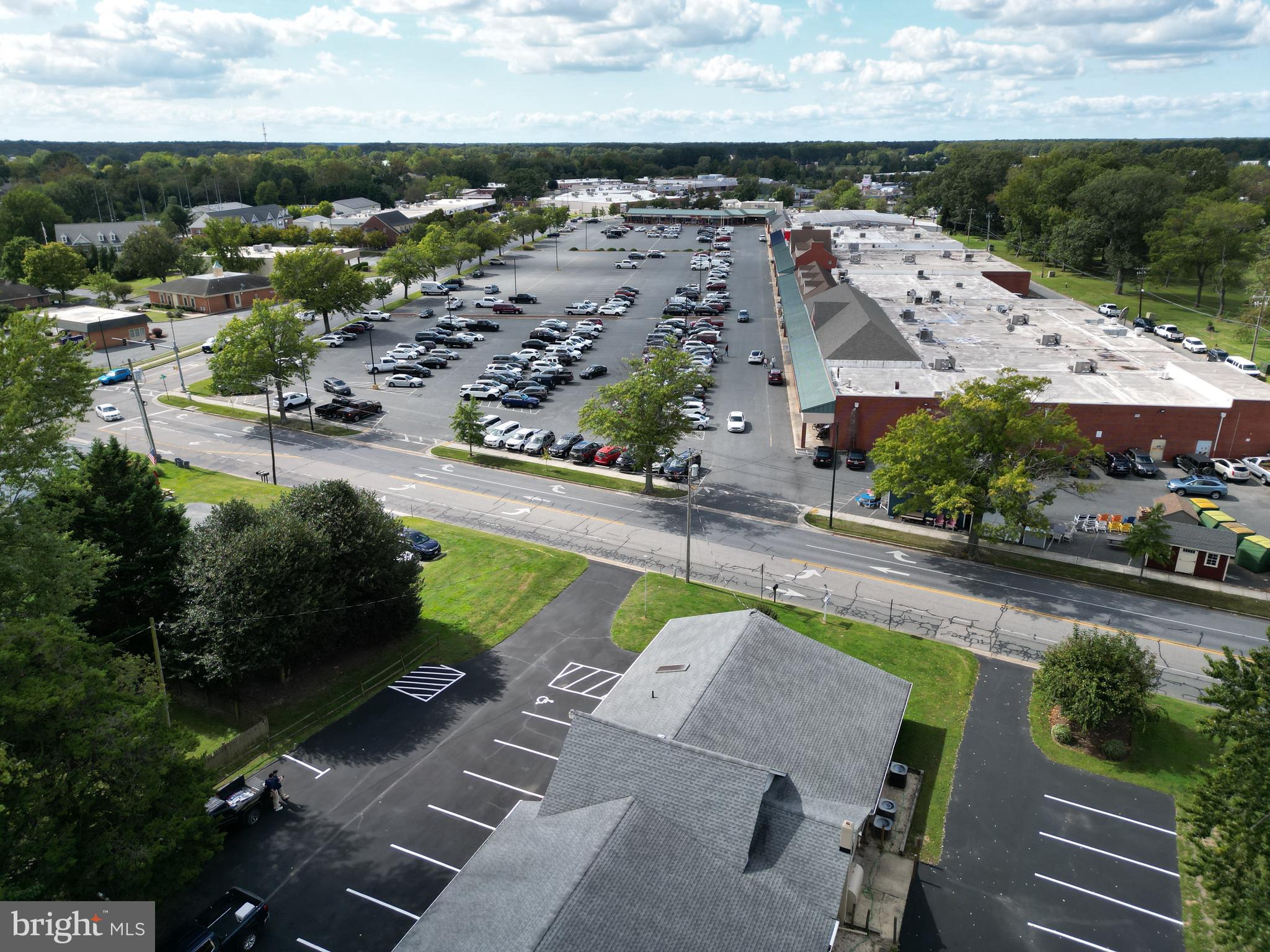 EASTON - Commercial Sale