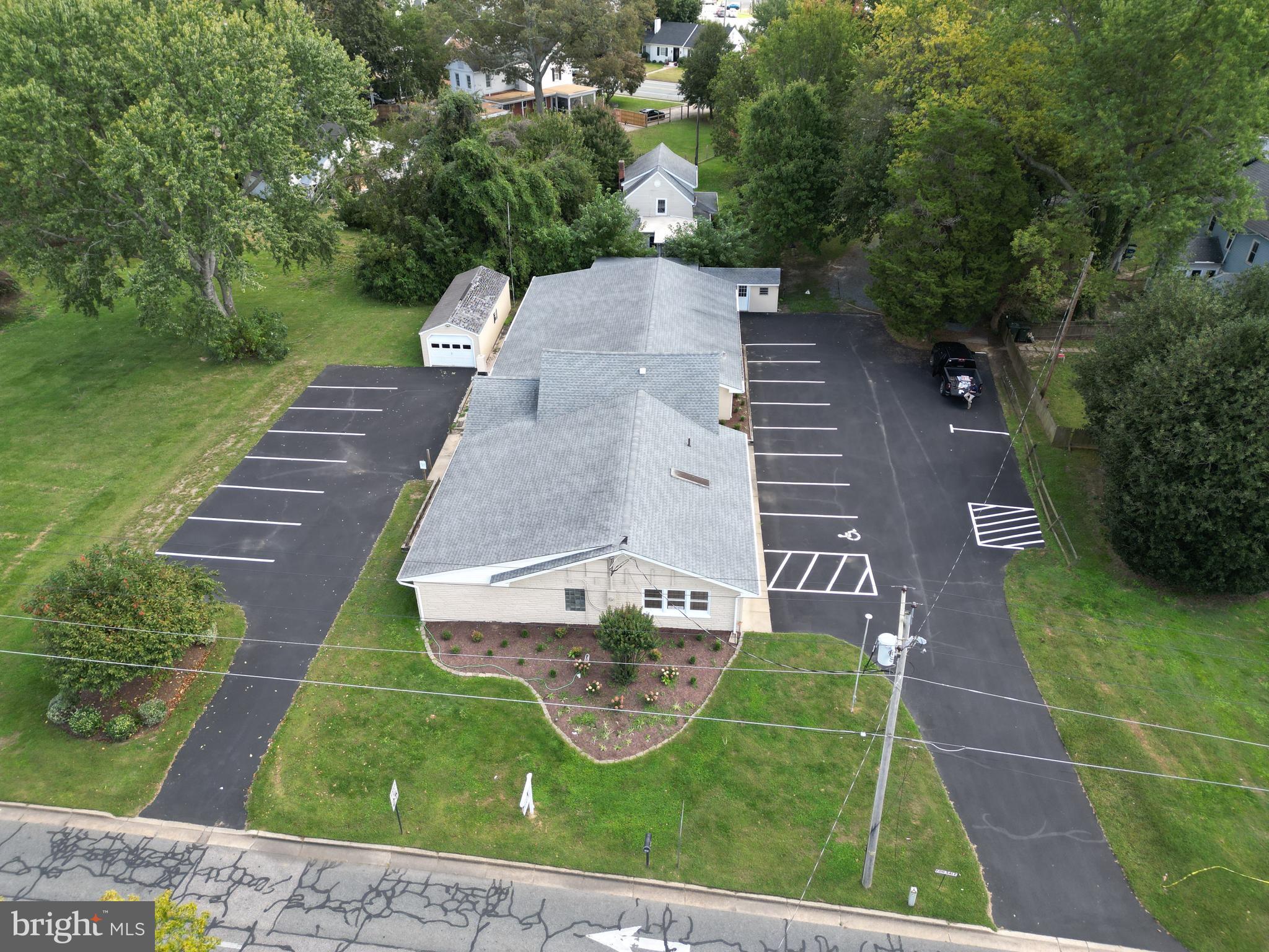 EASTON - Commercial Sale