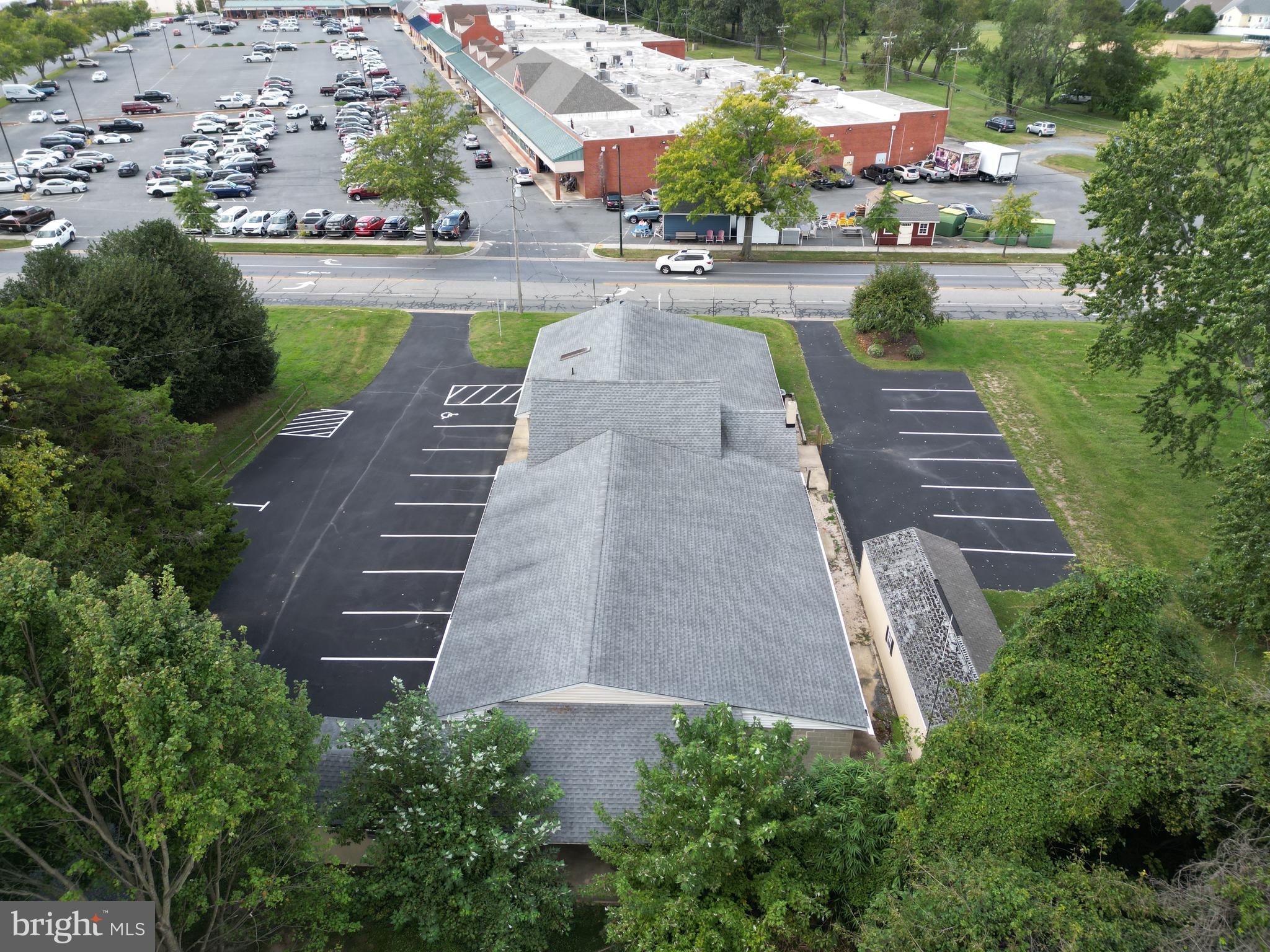 EASTON - Commercial Sale