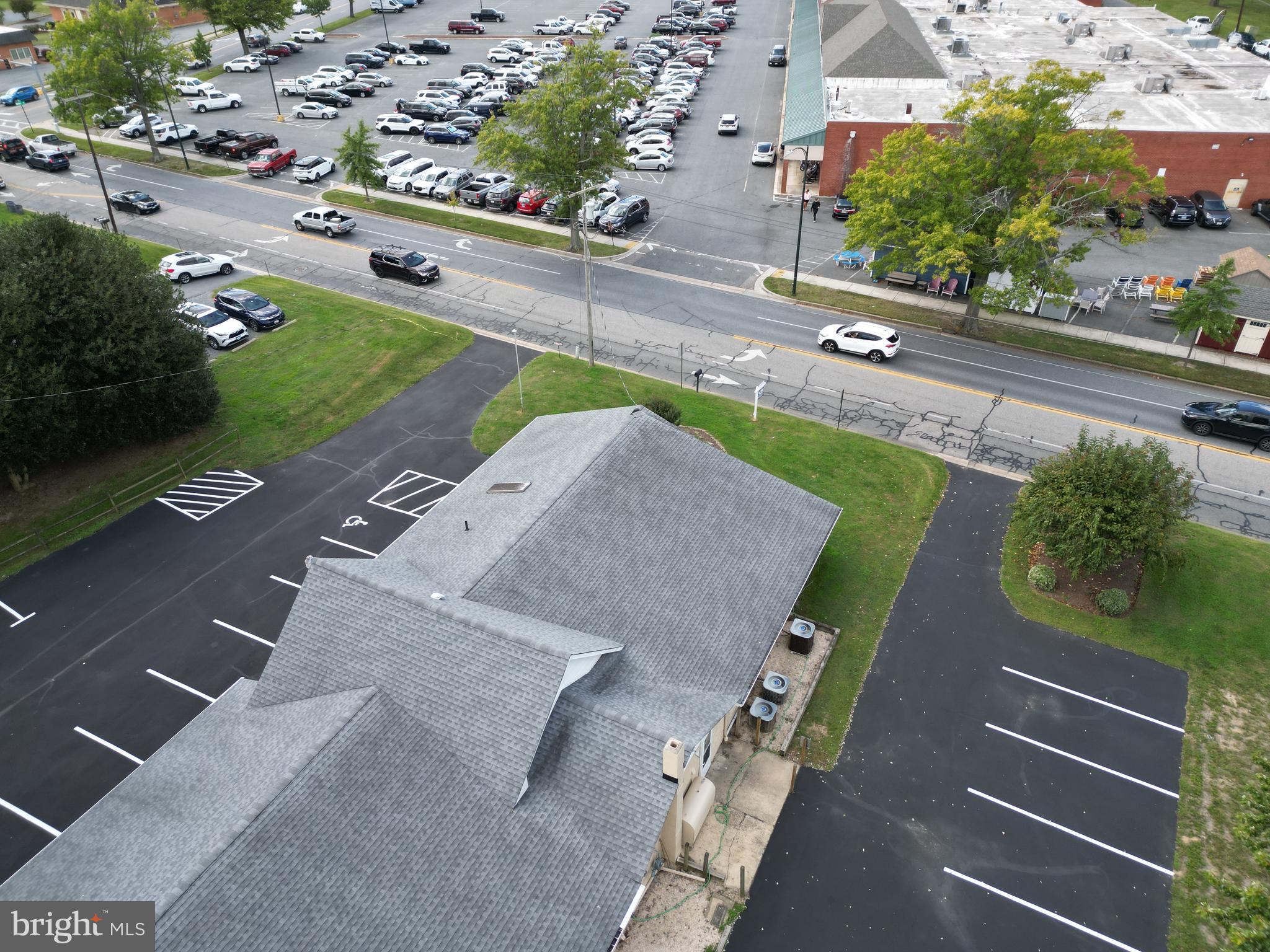 EASTON - Commercial Sale