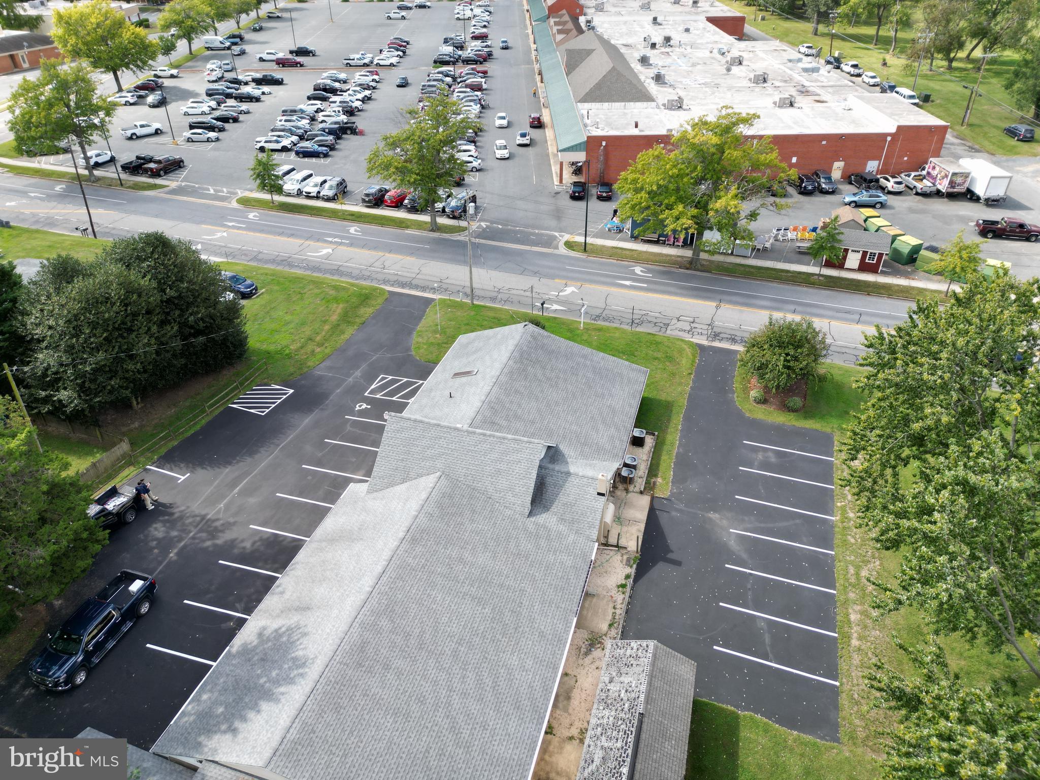 EASTON - Commercial Sale