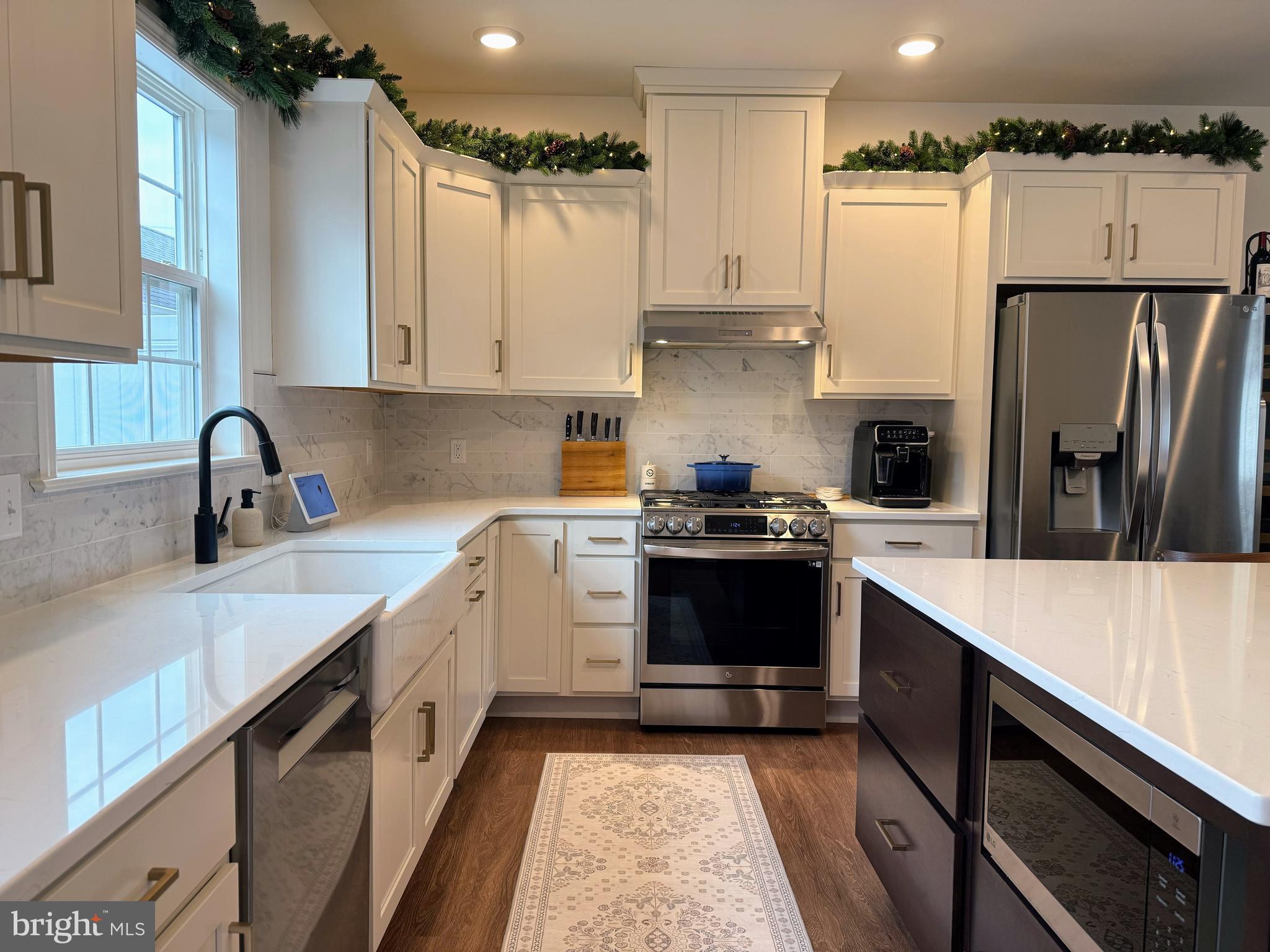 This nearly new 3-bedroom, 2.5-bath townhome offers modern living in a sought-after Lancaster community. Built in 2023, the home features 1,566 square feet of thoughtfully designed space with an open-concept layout that blends comfort and style.
Step inside to find a bright kitchen with contemporary finishes that flows seamlessly into the dining and living areas—perfect for both entertaining and everyday living. A convenient first-floor laundry adds ease to your daily routine. Upstairs, you’ll find three spacious bedrooms, including a primary suite with a private bath and walk-in closet. The additional bedrooms share a full hall bath with modern finishes.
This home also includes a detached 2-car garage with rear entry, central air, and energy-efficient construction. The property sits within the Hempfield School District and is just minutes from shopping, dining, and commuter routes like US-30 and Route 283.
Residents of Lime Spring Village enjoy a well-maintained HOA community with landscaped grounds and a welcoming neighborhood feel. HOA covers lawn care, snow removal, and common area maintenance, making this a truly low-maintenance lifestyle. Tenant covers all utilities and internet/cable. Pets considered on a case by case basis. Owner belongings will be removed October 20th
