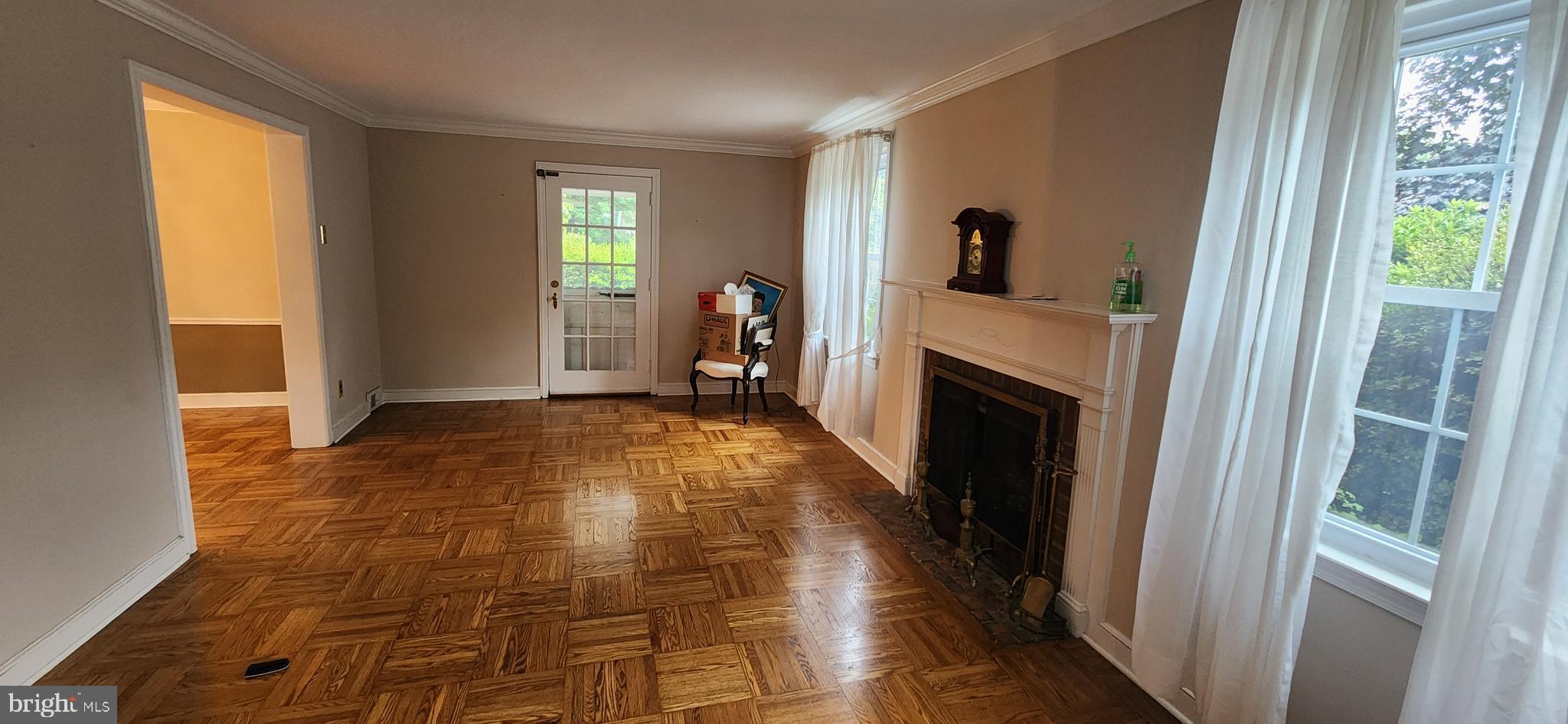 GLENSIDE - Residential