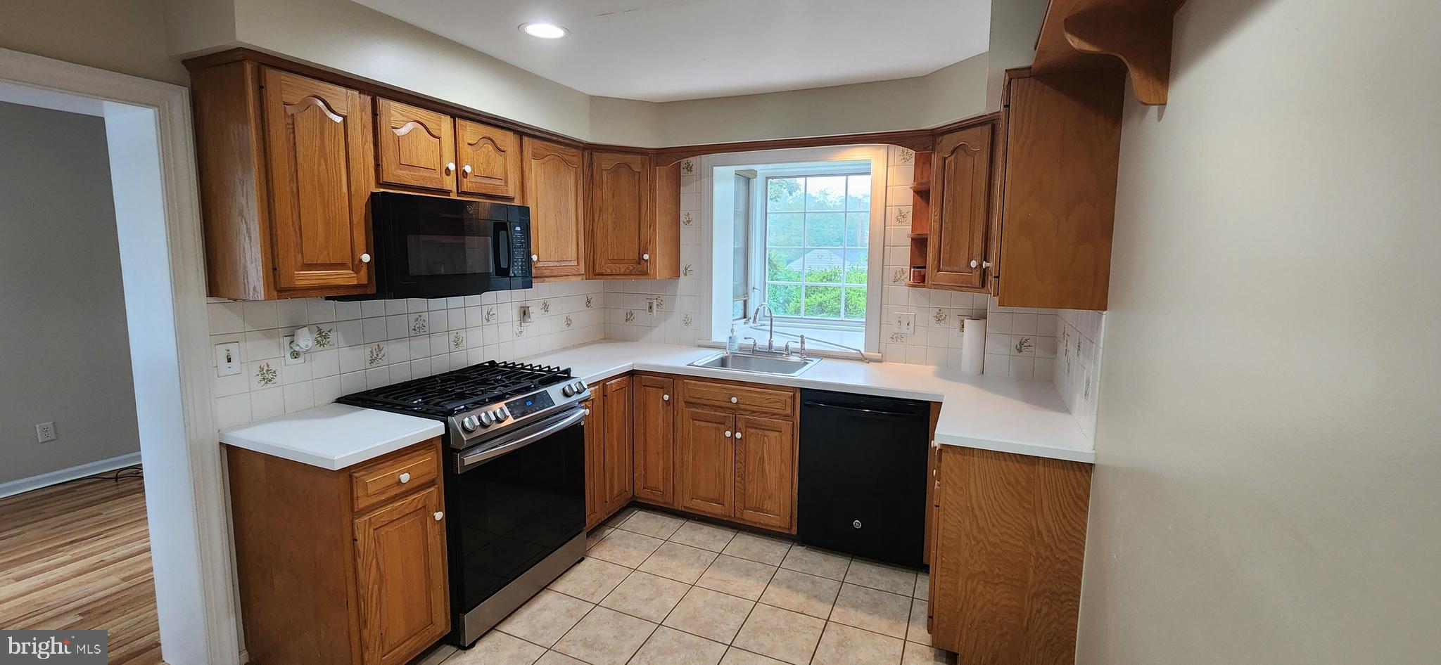 GLENSIDE - Residential