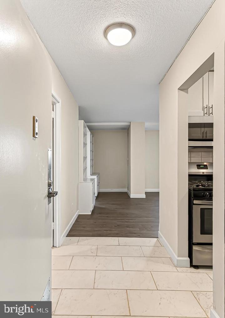 501 SLATERS LANE 513