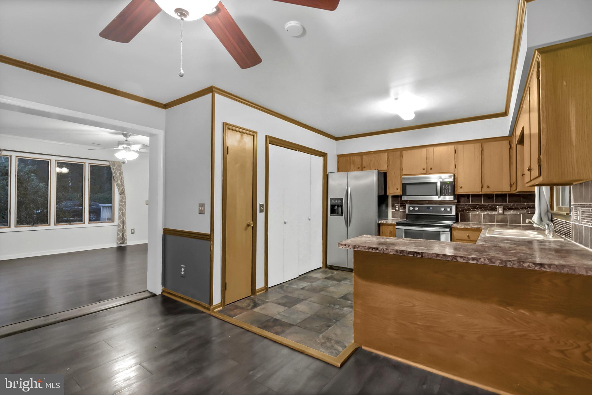 DRUM POINT - Residential Lease