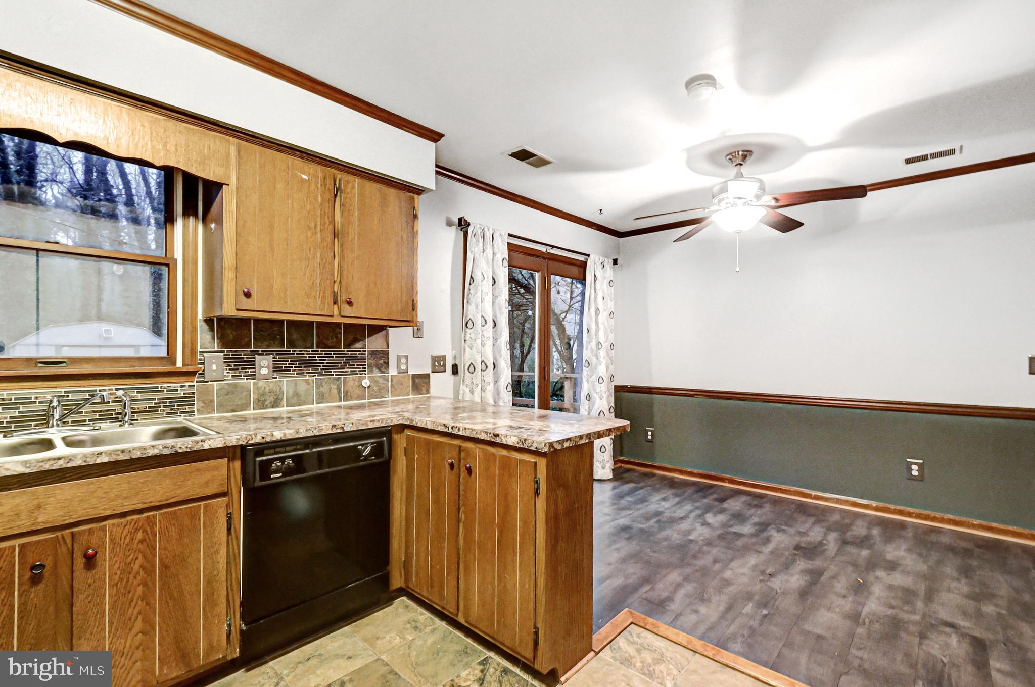 DRUM POINT - Residential Lease