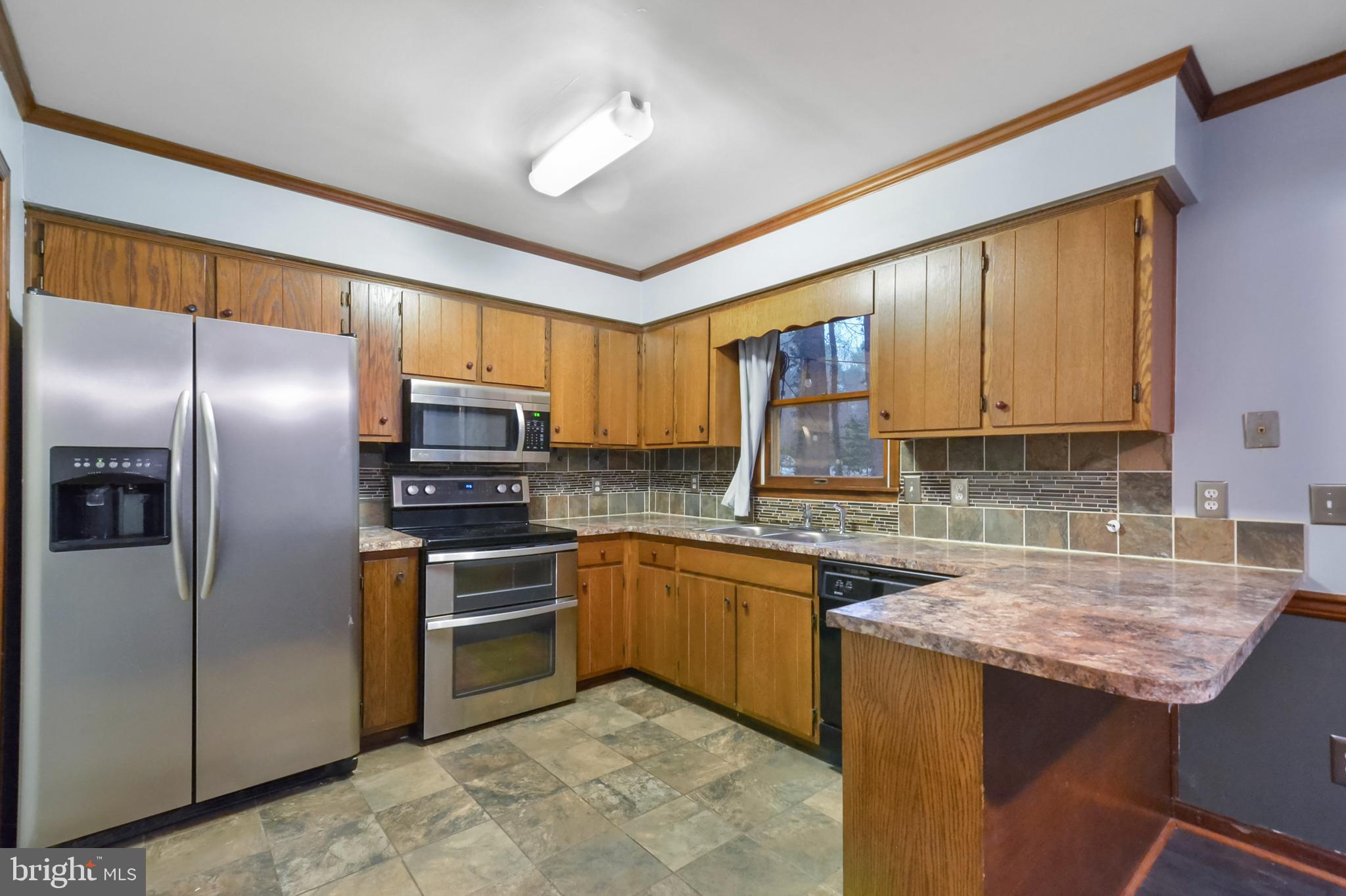 DRUM POINT - Residential Lease