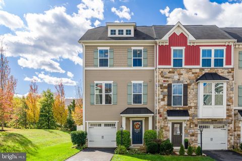 41725 MCMONAGLE SQUARE ALDIE VA 20105