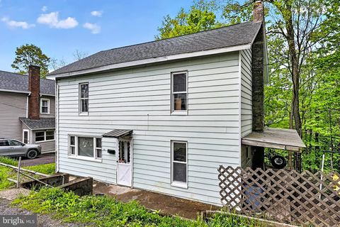 Photo of 211 E Church Street, SUSQUEHANNA, PA 18847 (MLS # PASU2000170)