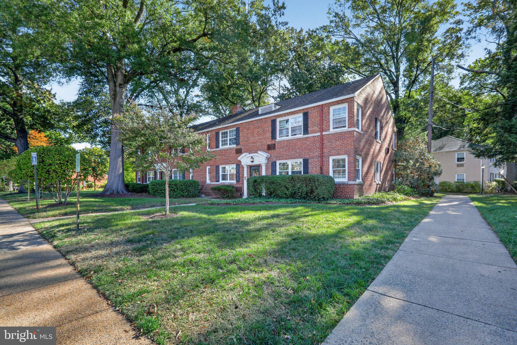 4326 N PERSHING DRIVE 43261