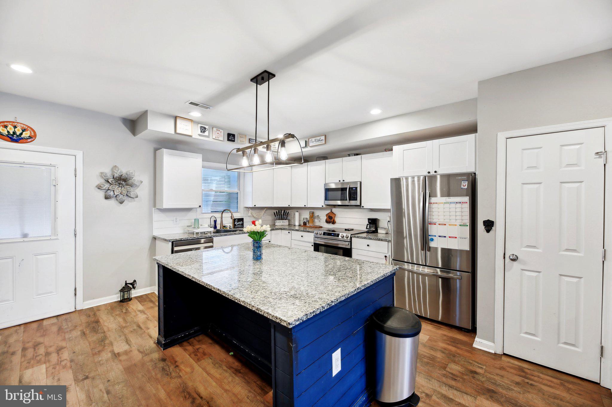 BALTIMORE HIGHLANDS - Residential