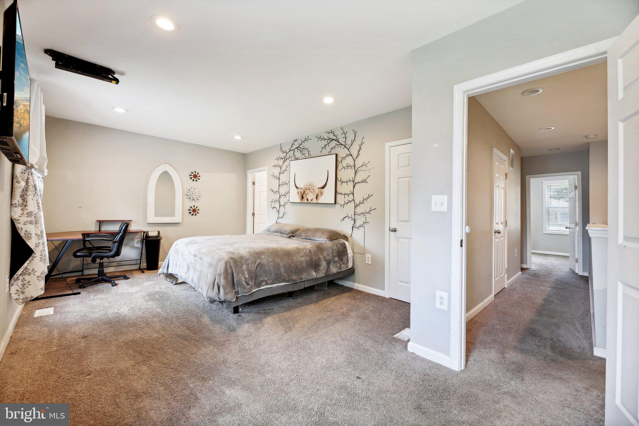 BALTIMORE HIGHLANDS - Residential