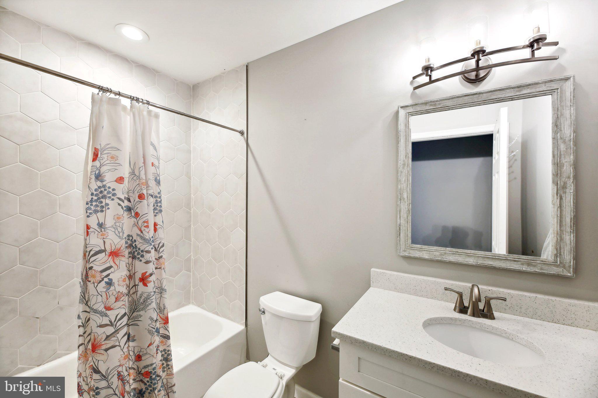 BALTIMORE HIGHLANDS - Residential