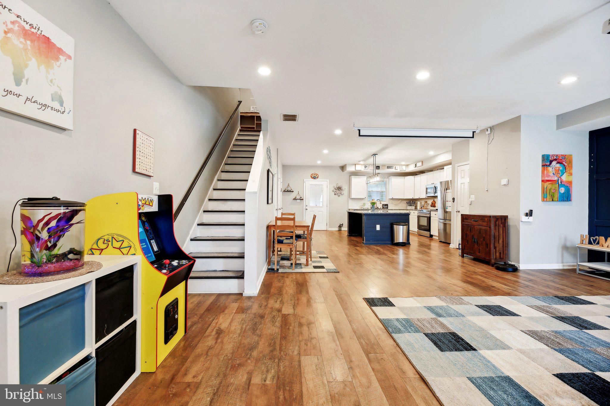 BALTIMORE HIGHLANDS - Residential