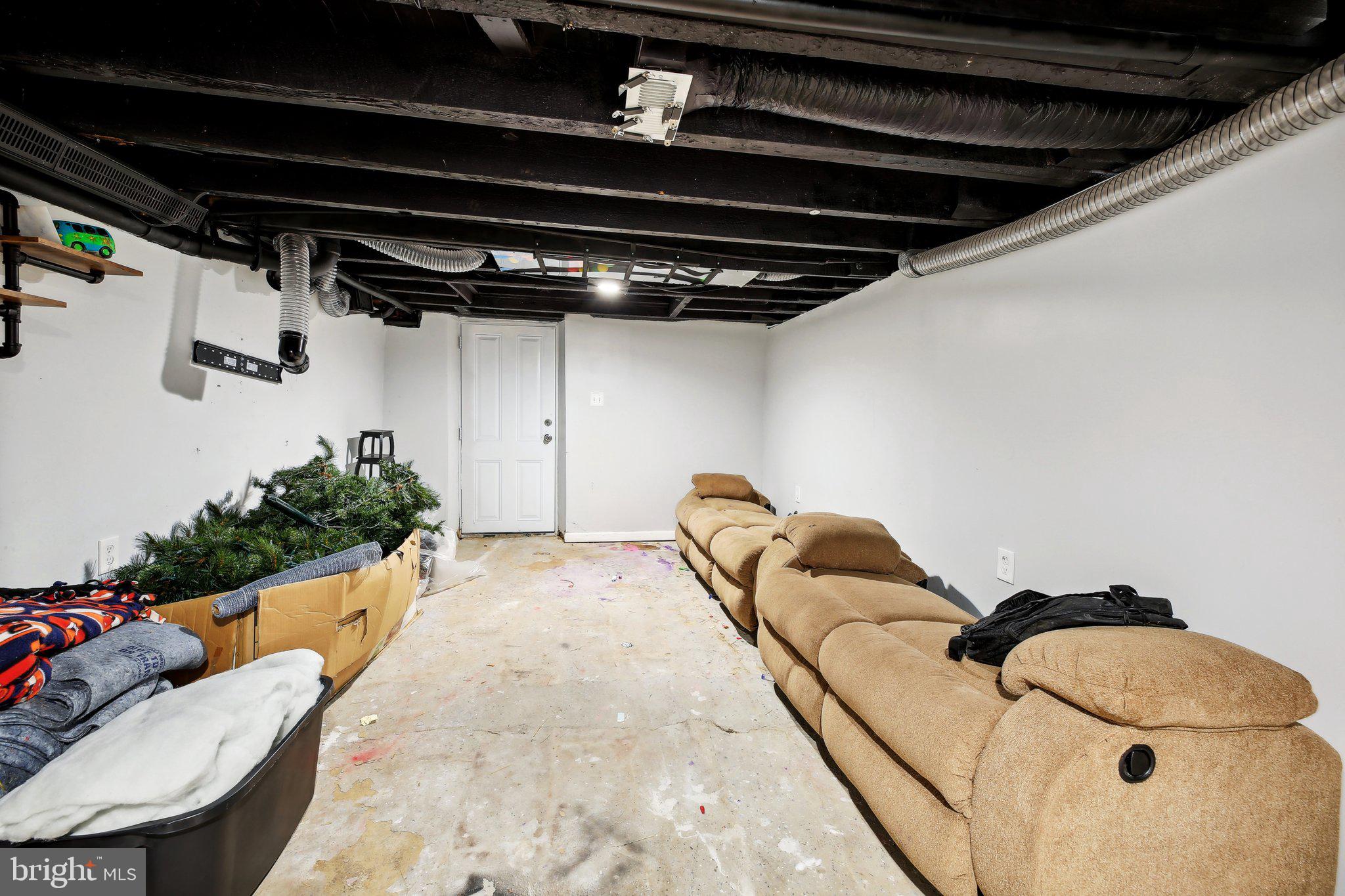 BALTIMORE HIGHLANDS - Residential