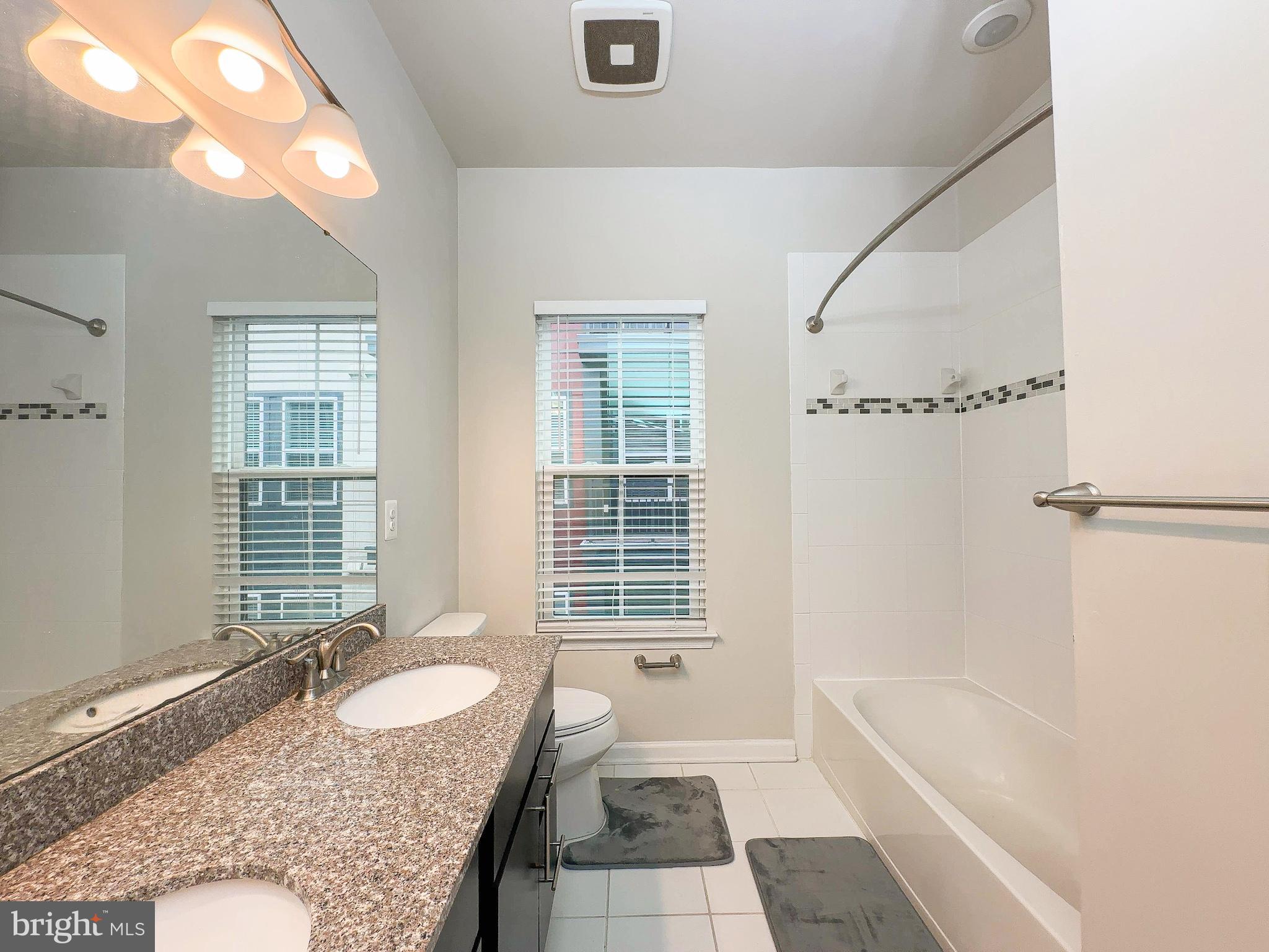 EDITORS PARK - Residential Lease