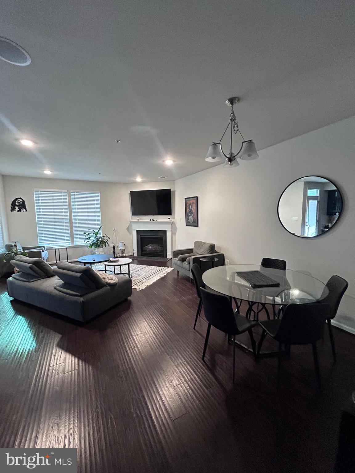 EDITORS PARK - Residential Lease