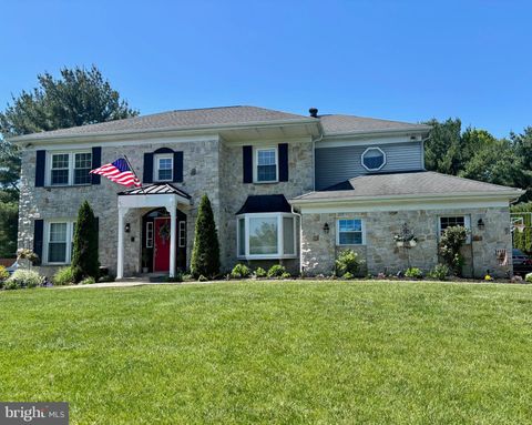 1004 WINDING RIVER LANE PHOENIXVILLE PA 19460