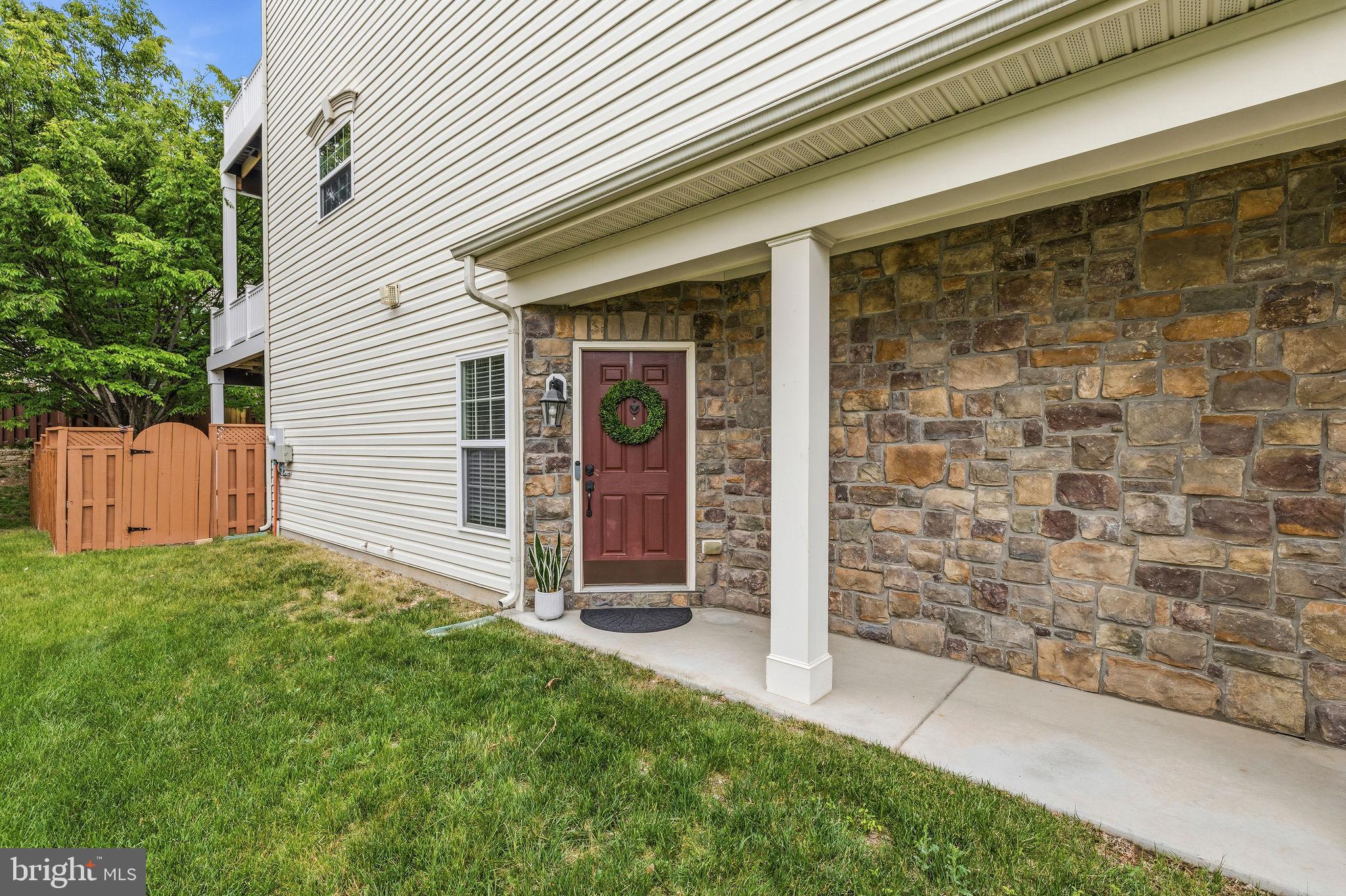 25119 HUMMOCKY TERRACE