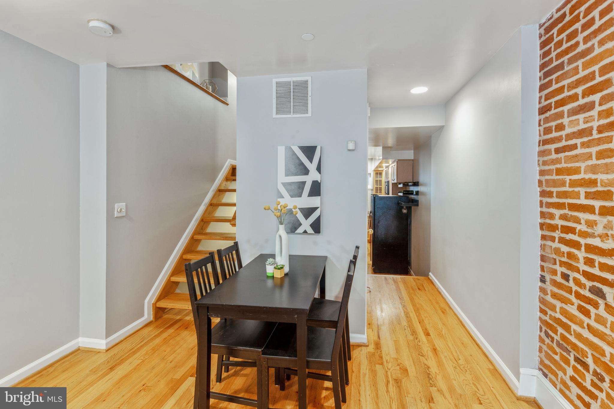 CANTON SQUARE - Residential