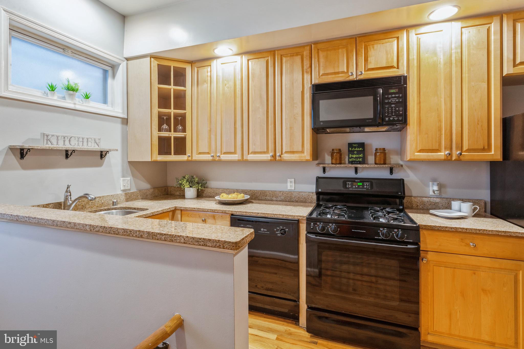 CANTON SQUARE - Residential