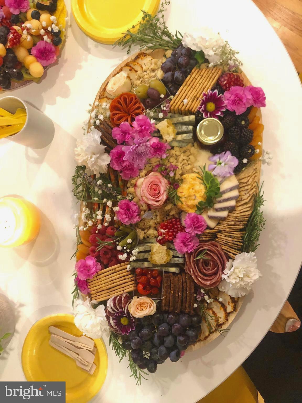 CANTON SQUARE - Residential