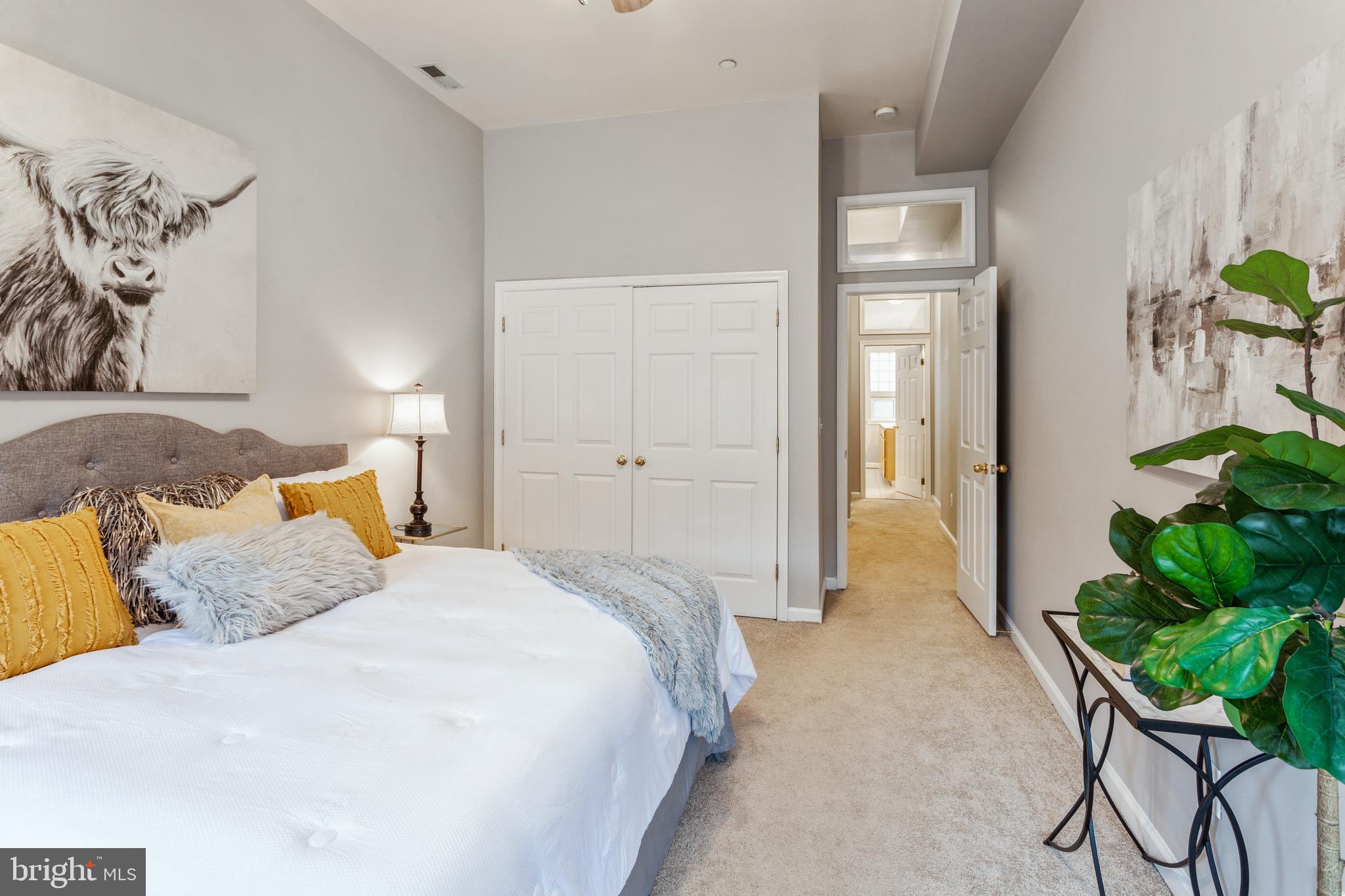 CANTON SQUARE - Residential