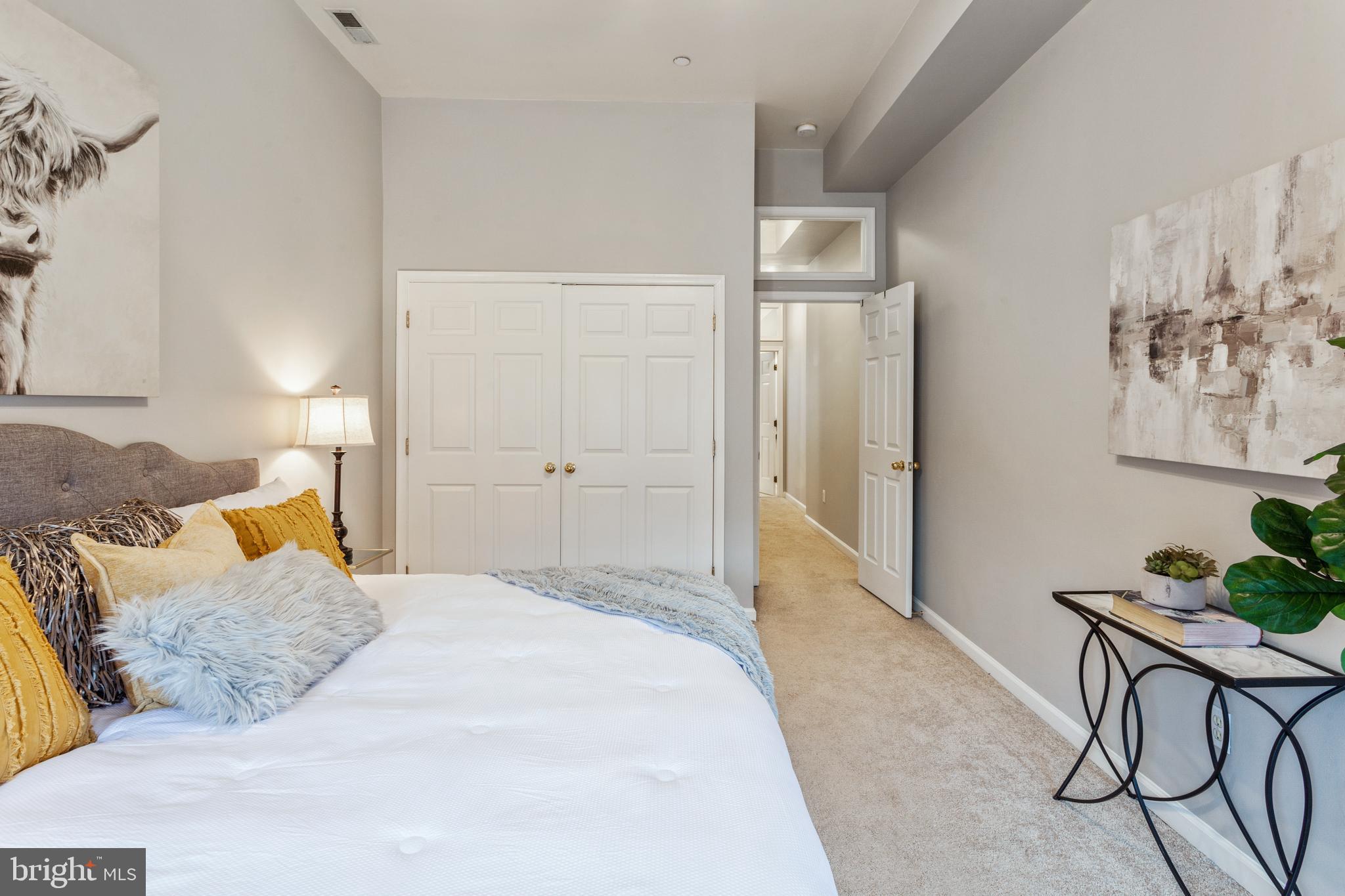 CANTON SQUARE - Residential