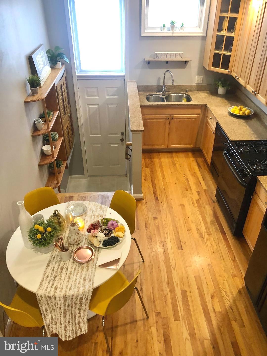 CANTON SQUARE - Residential