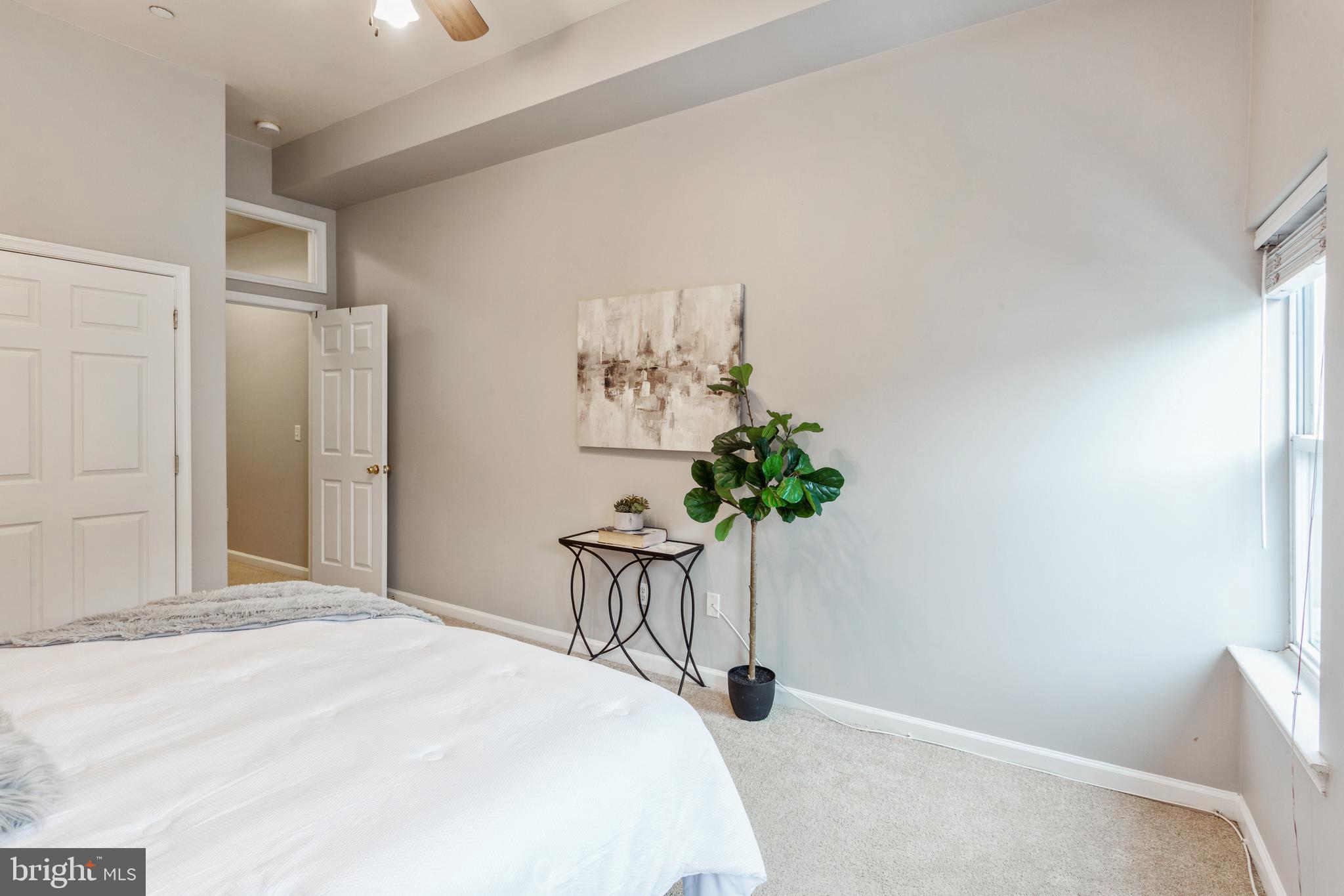 CANTON SQUARE - Residential