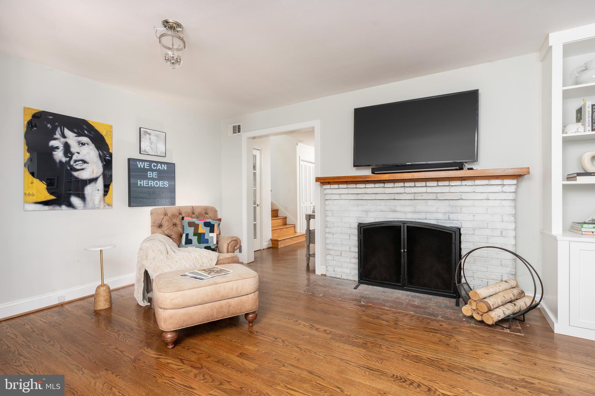 WEST LANGLEY - Residential