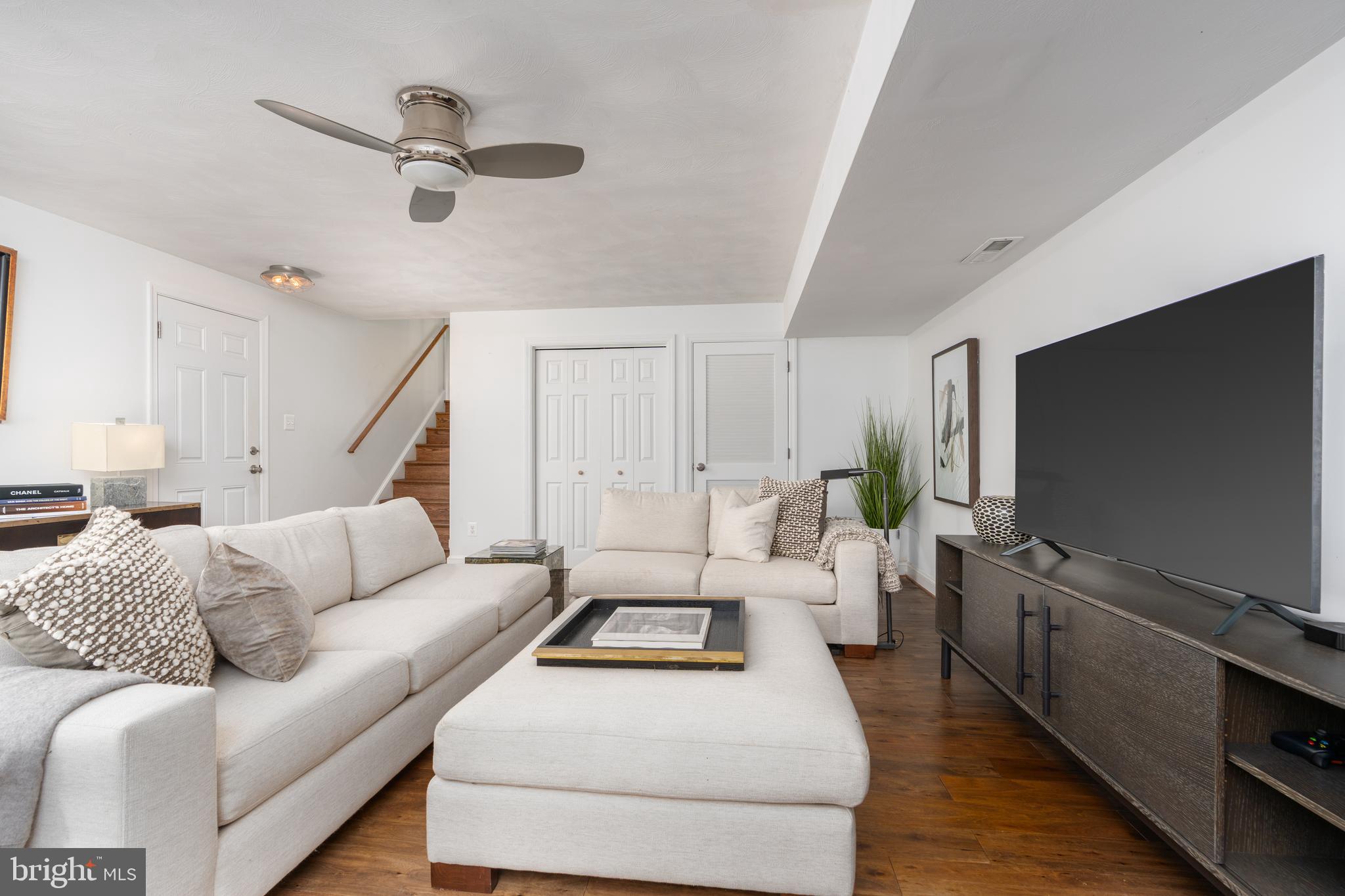 WEST LANGLEY - Residential