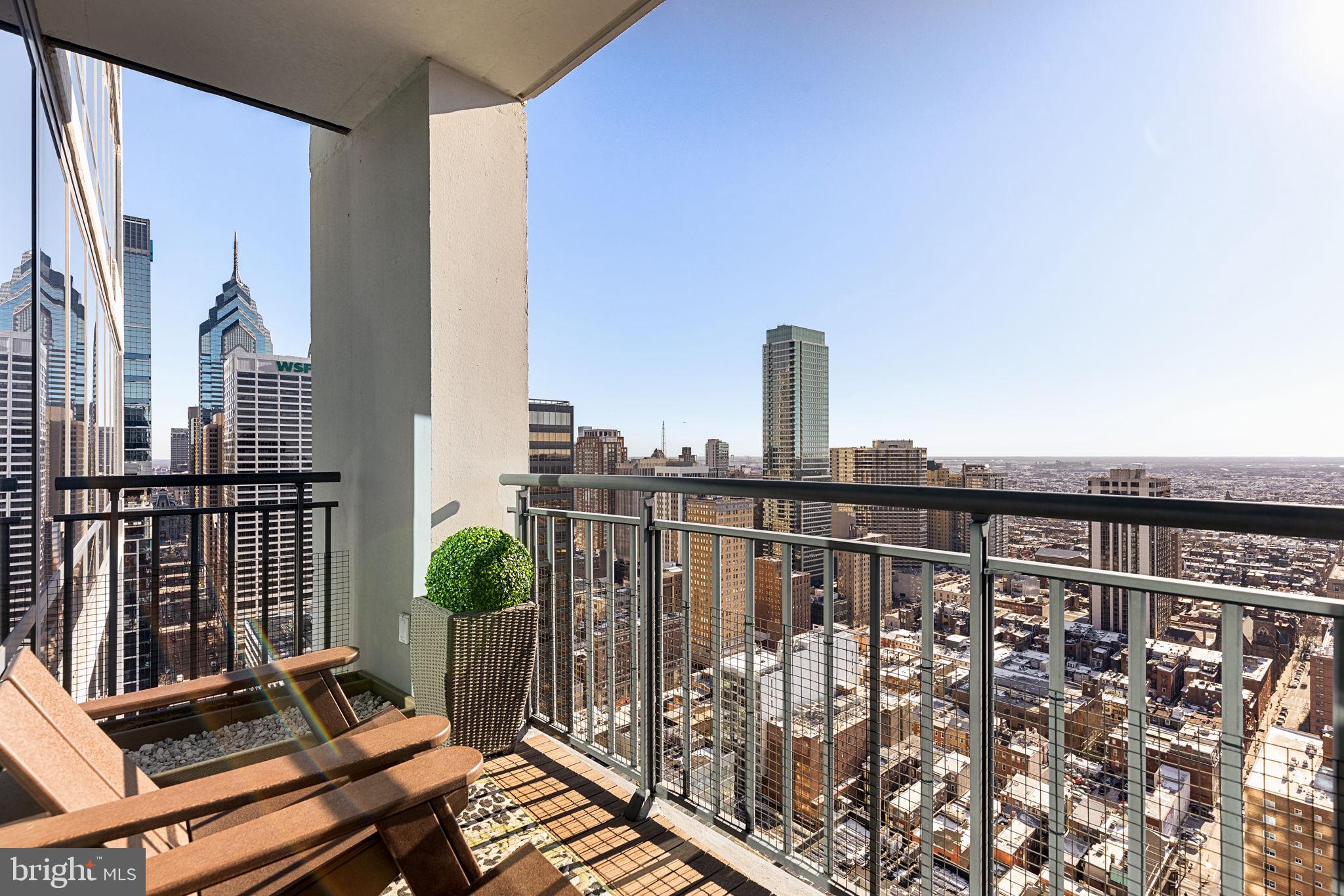 RITTENHOUSE SQUARE - Residential