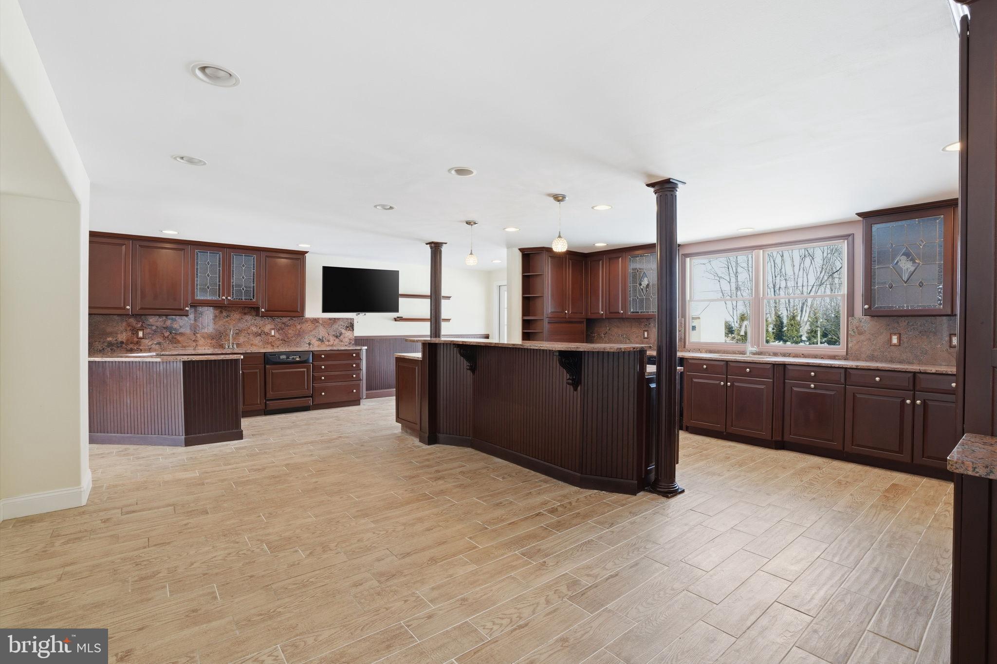 HILLWOOD TERR - Residential